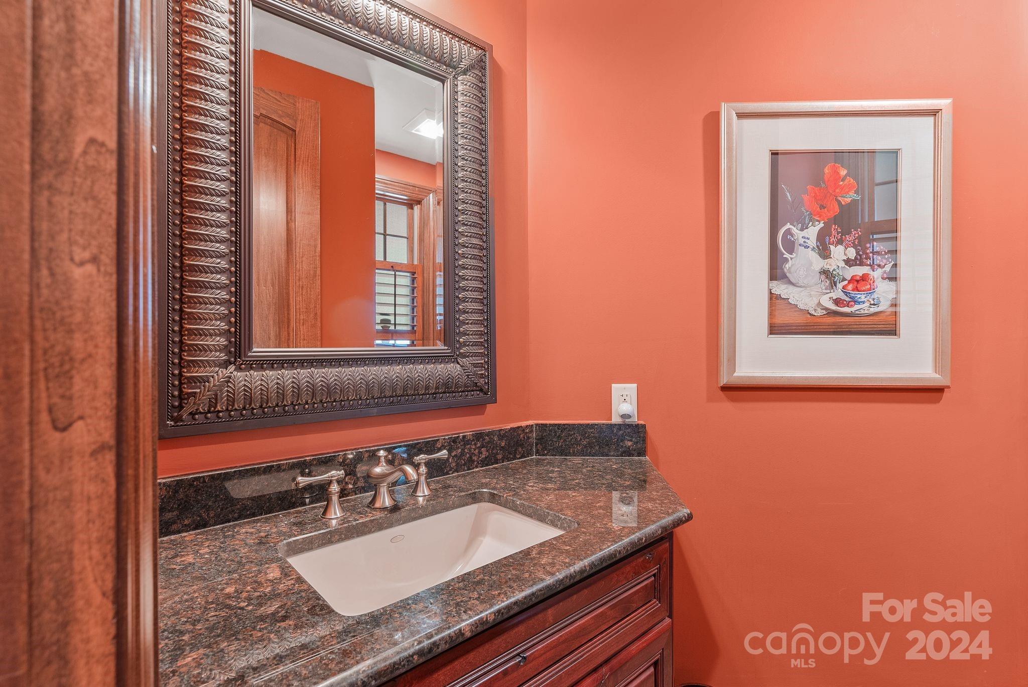 Reynolds Mountain - Residential