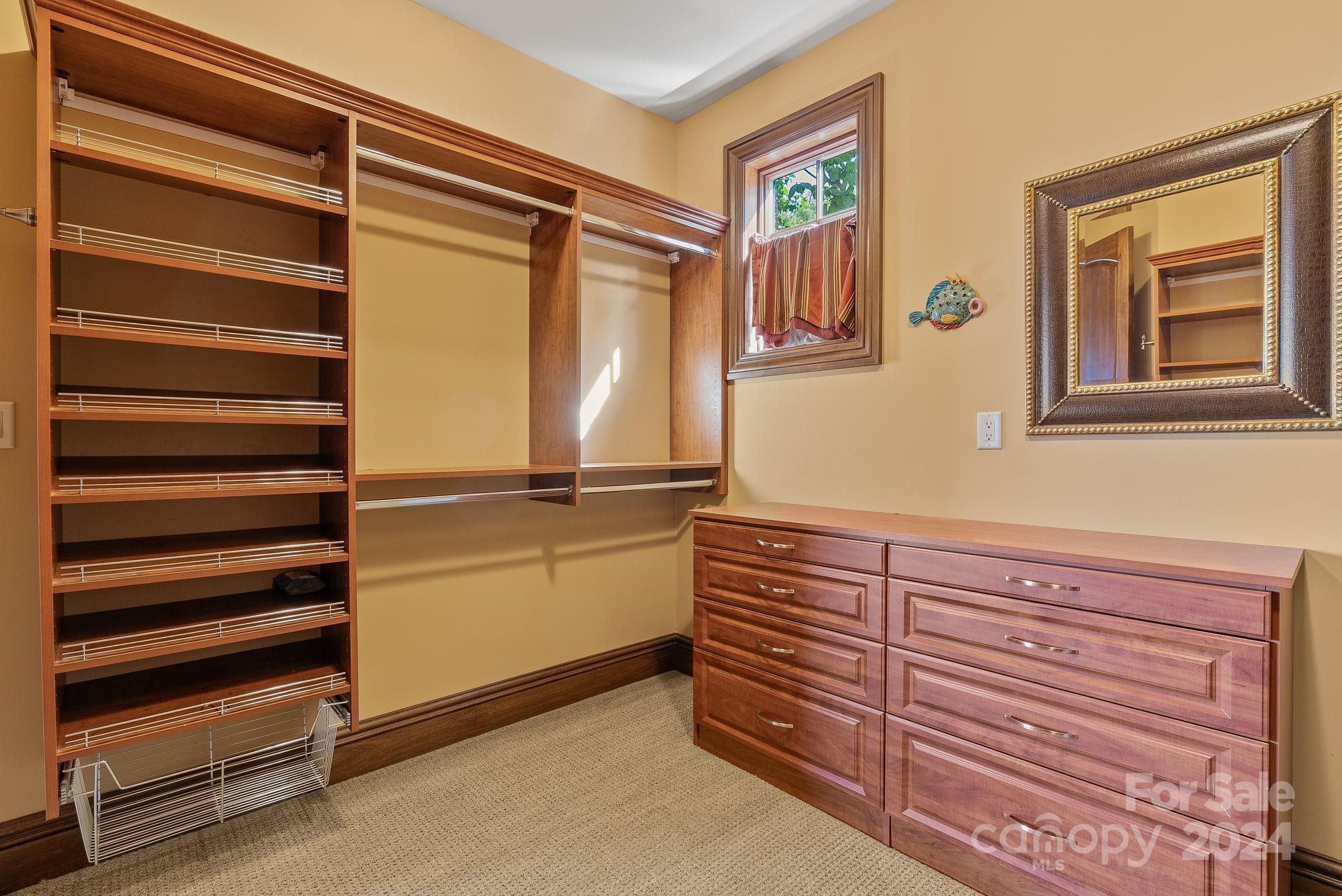 Reynolds Mountain - Residential