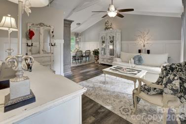 216 Hillside Avenue SW 36-38