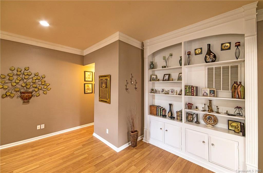 Brandon Oaks - Residential