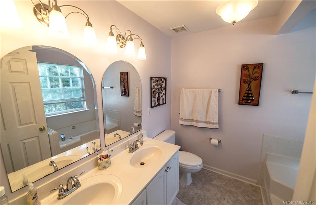 Brandon Oaks - Residential