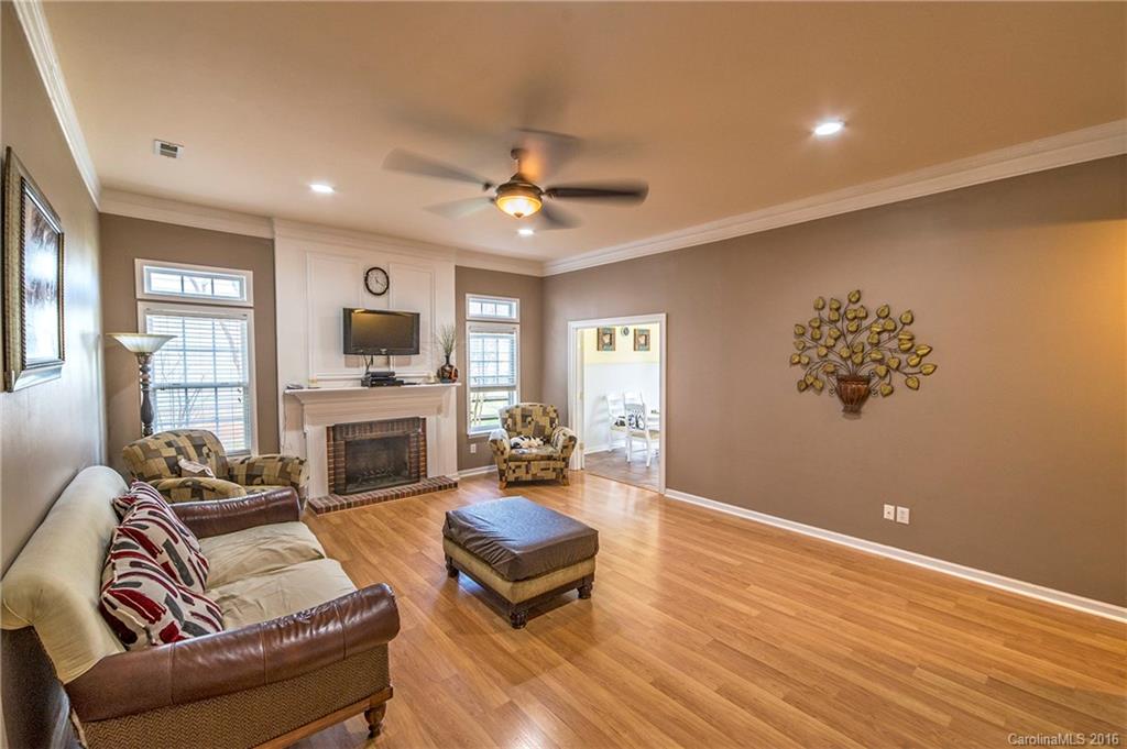 Brandon Oaks - Residential