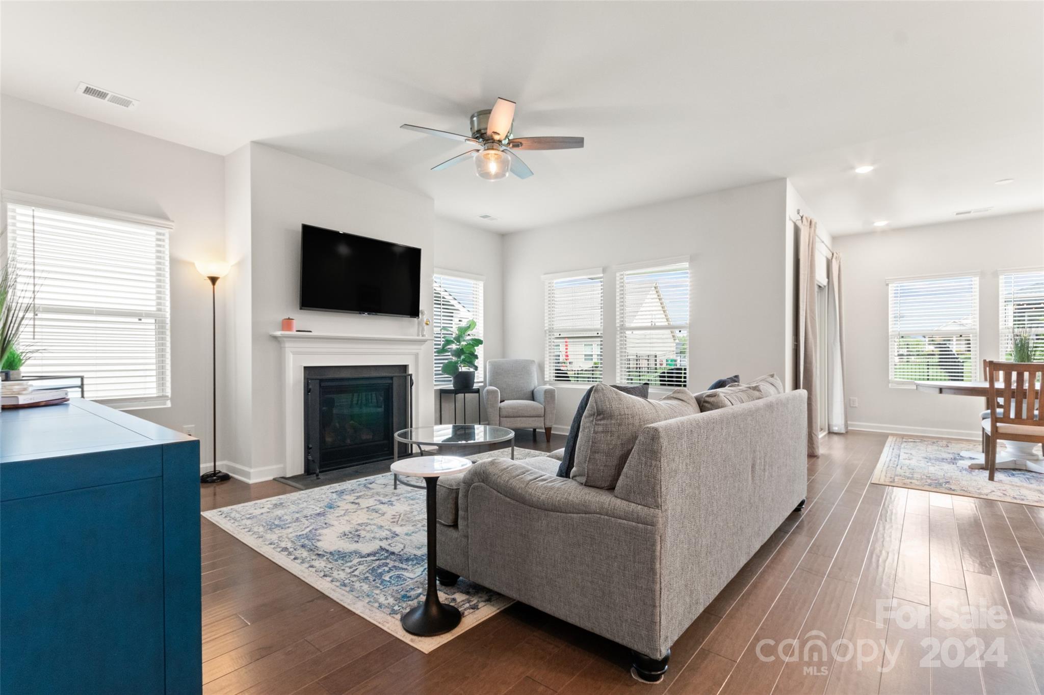 Larkhaven Hills - Residential