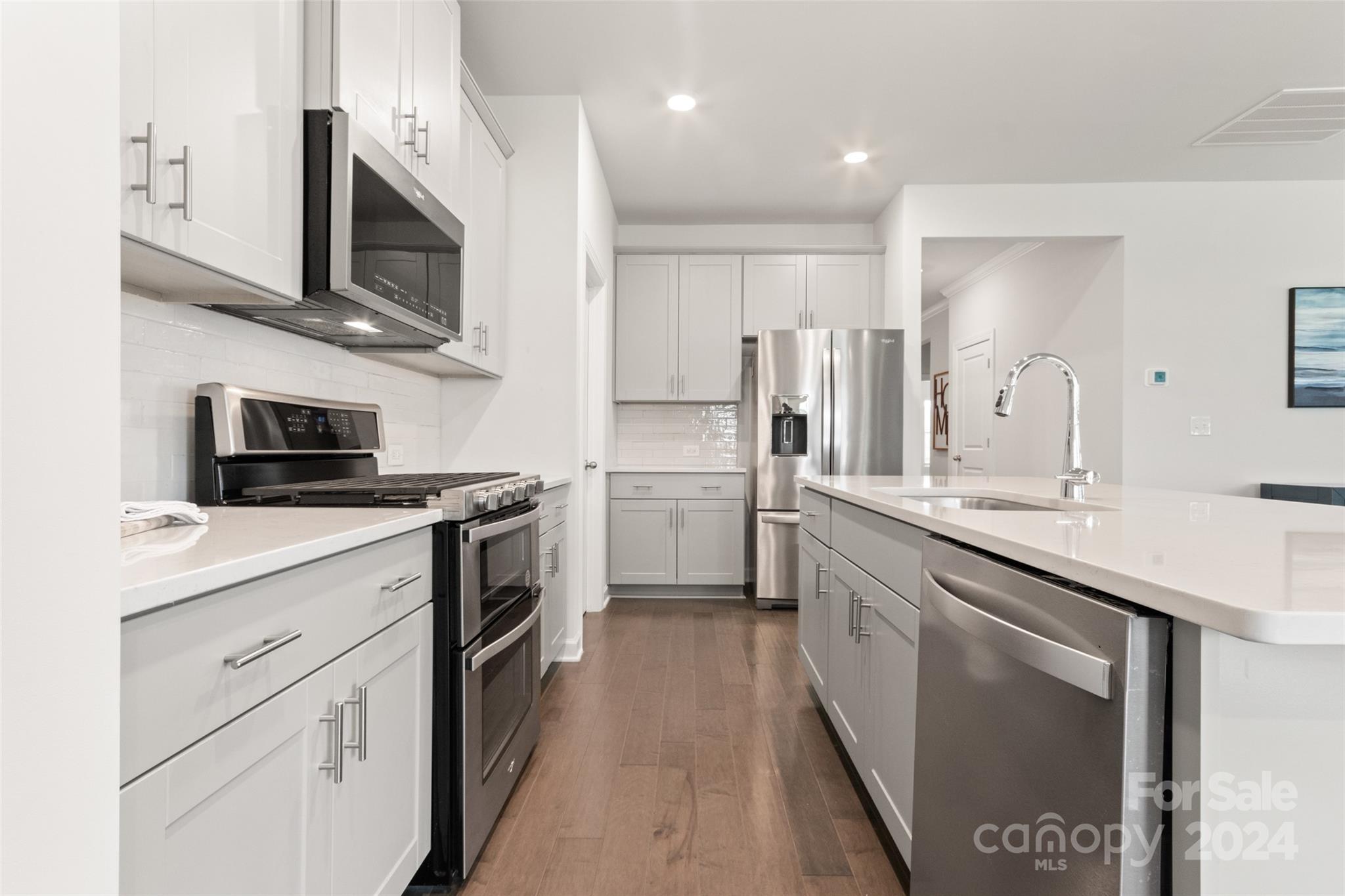 Larkhaven Hills - Residential