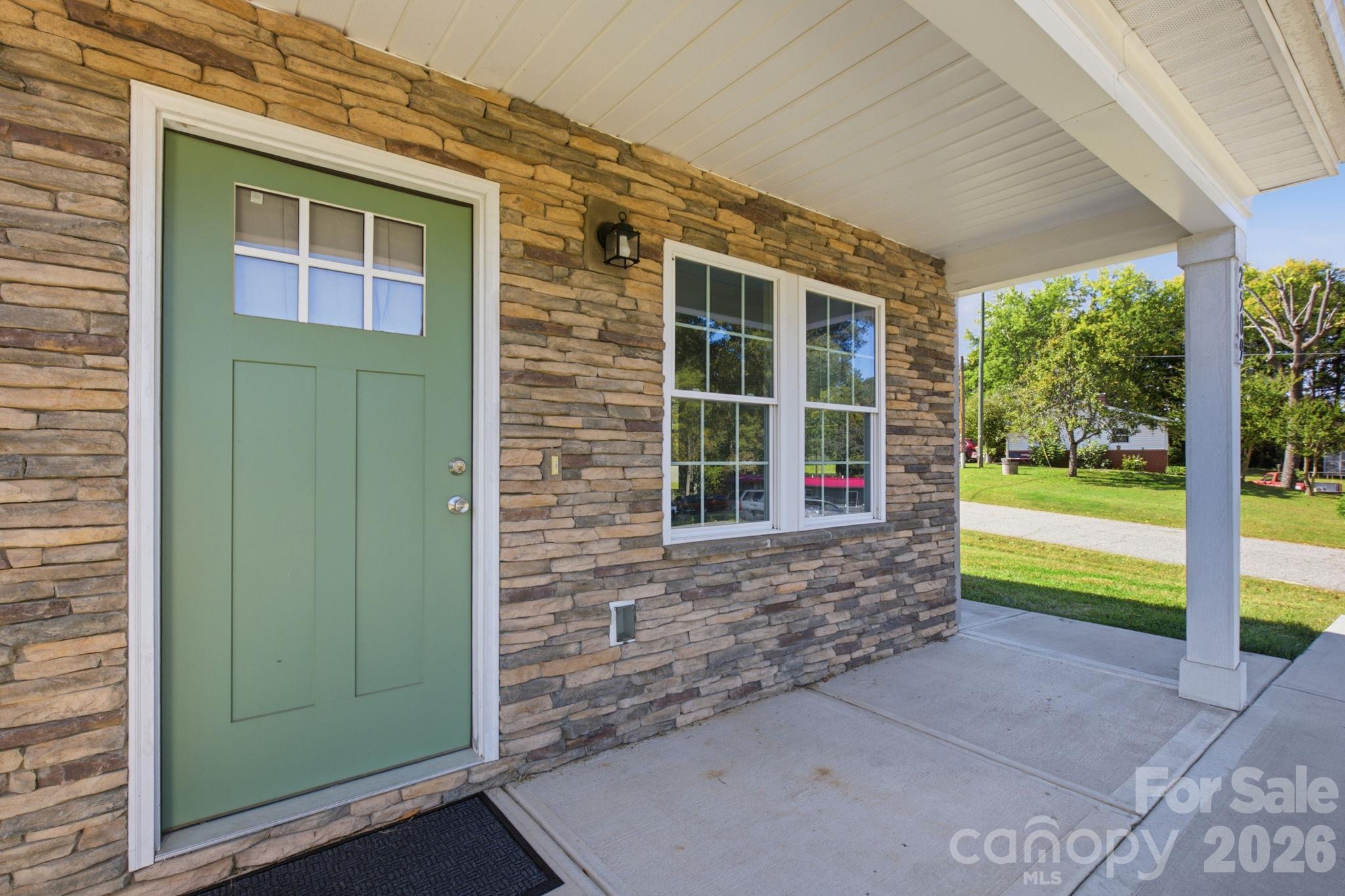 2509 Snow Creek Road NE