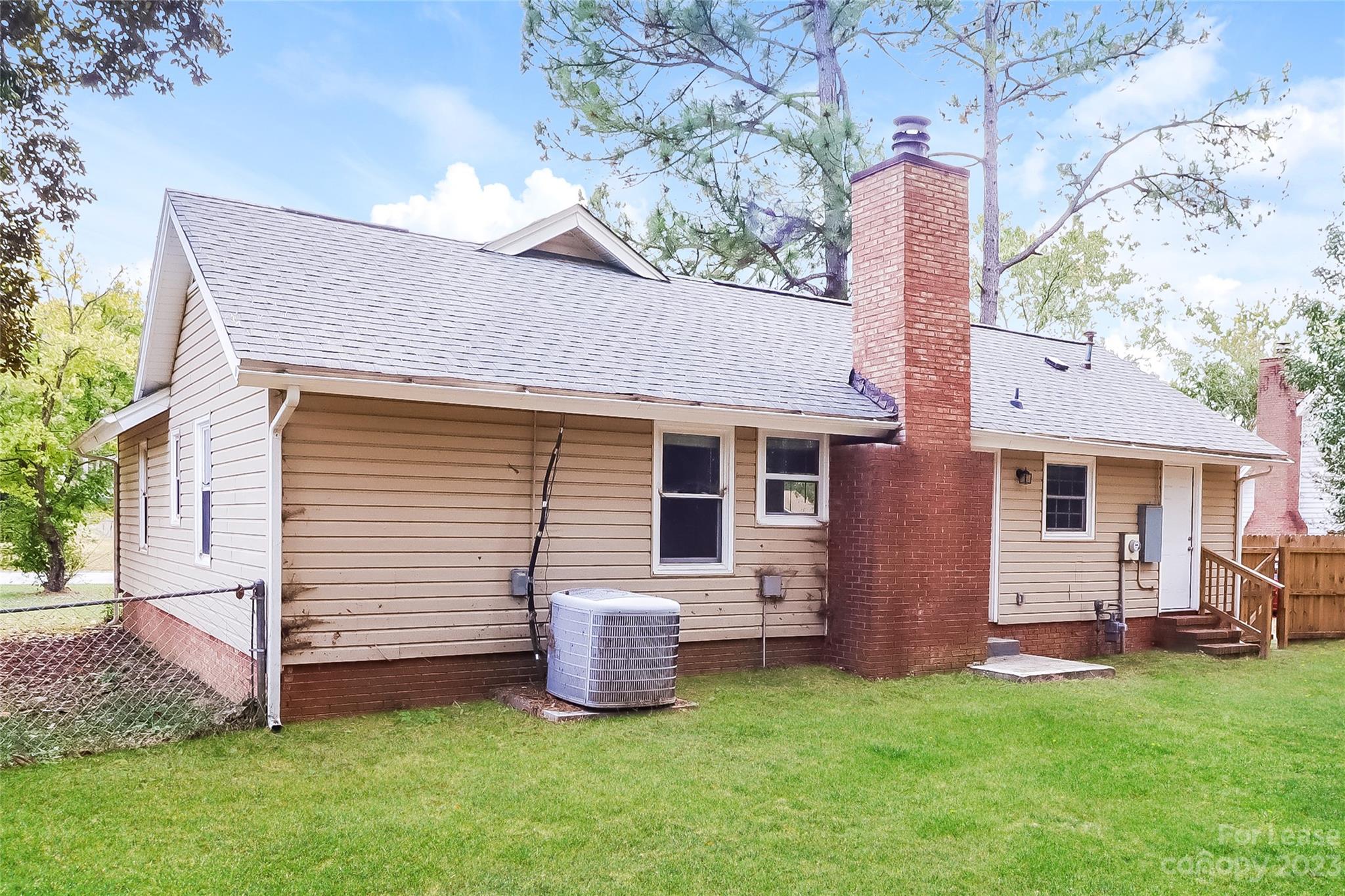 Forest Pawtuckett - Residential Lease