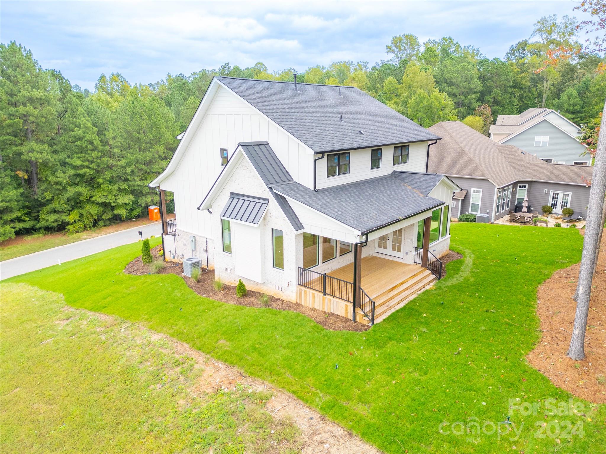 7362 Hemlock Court