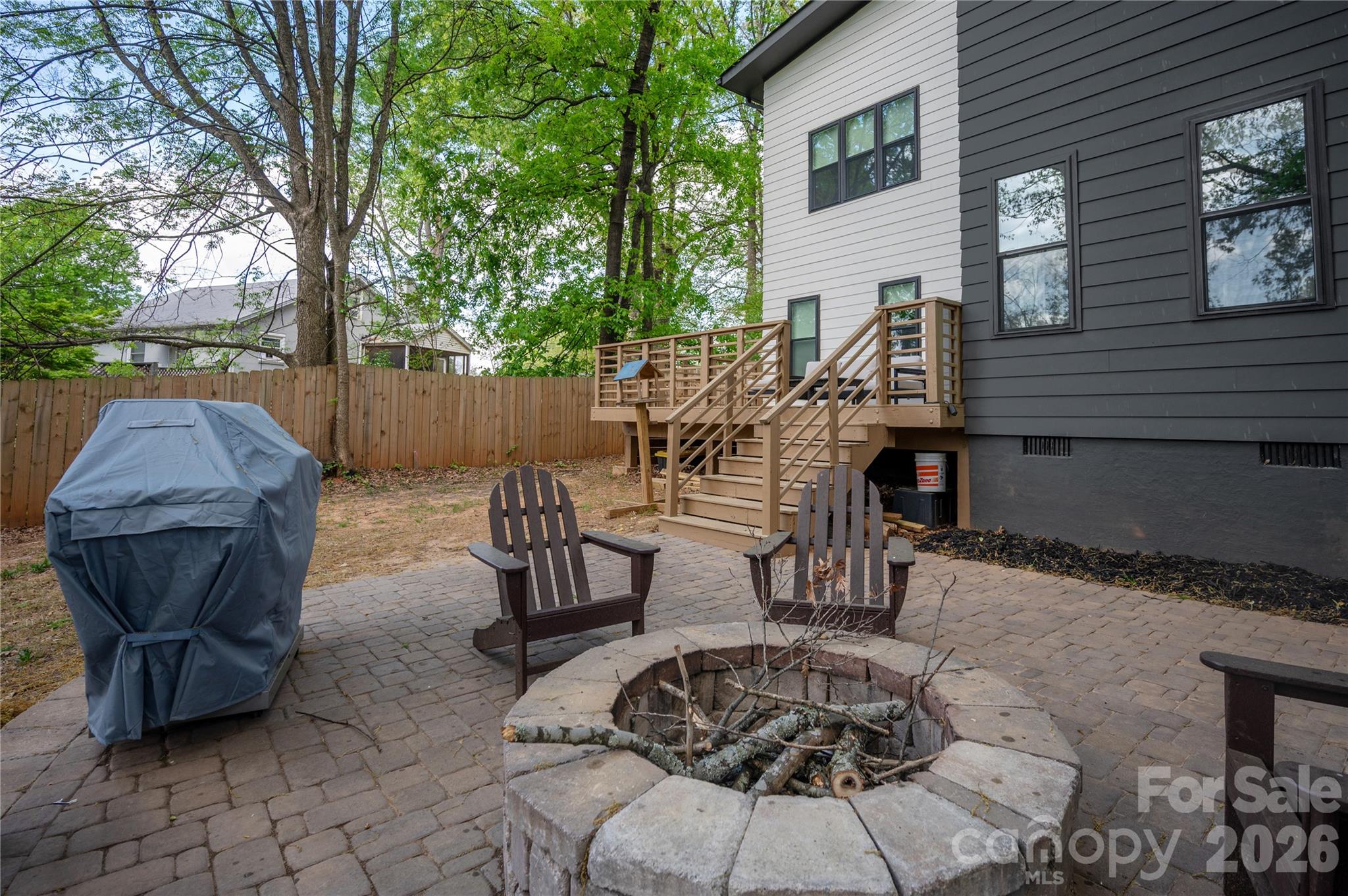 1608 Chippendale Road
