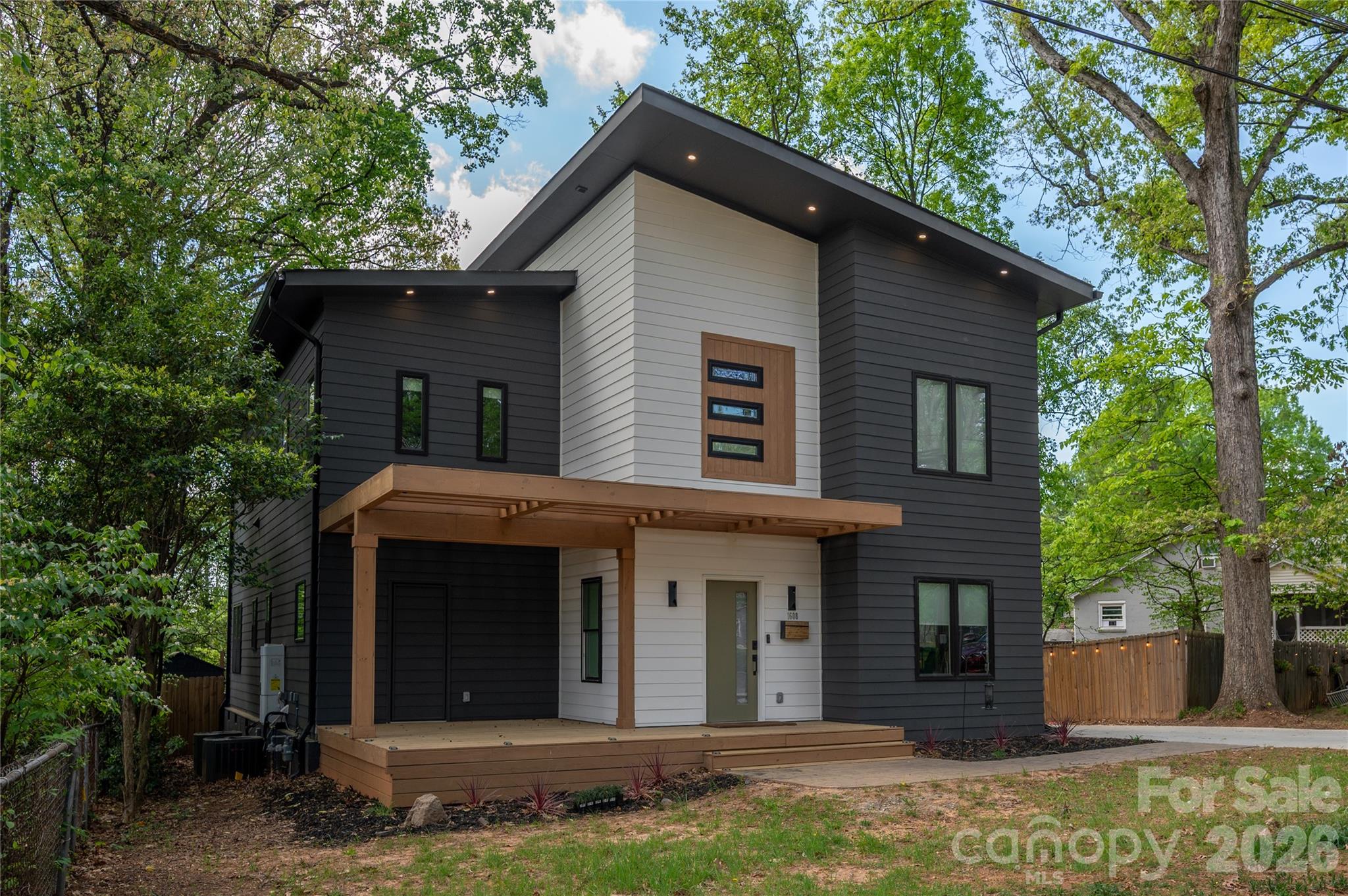 Oakhurst - Residential