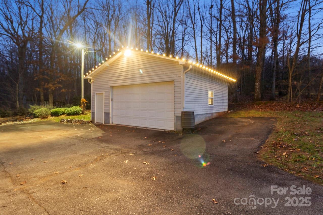 Mount Anderson - Residential