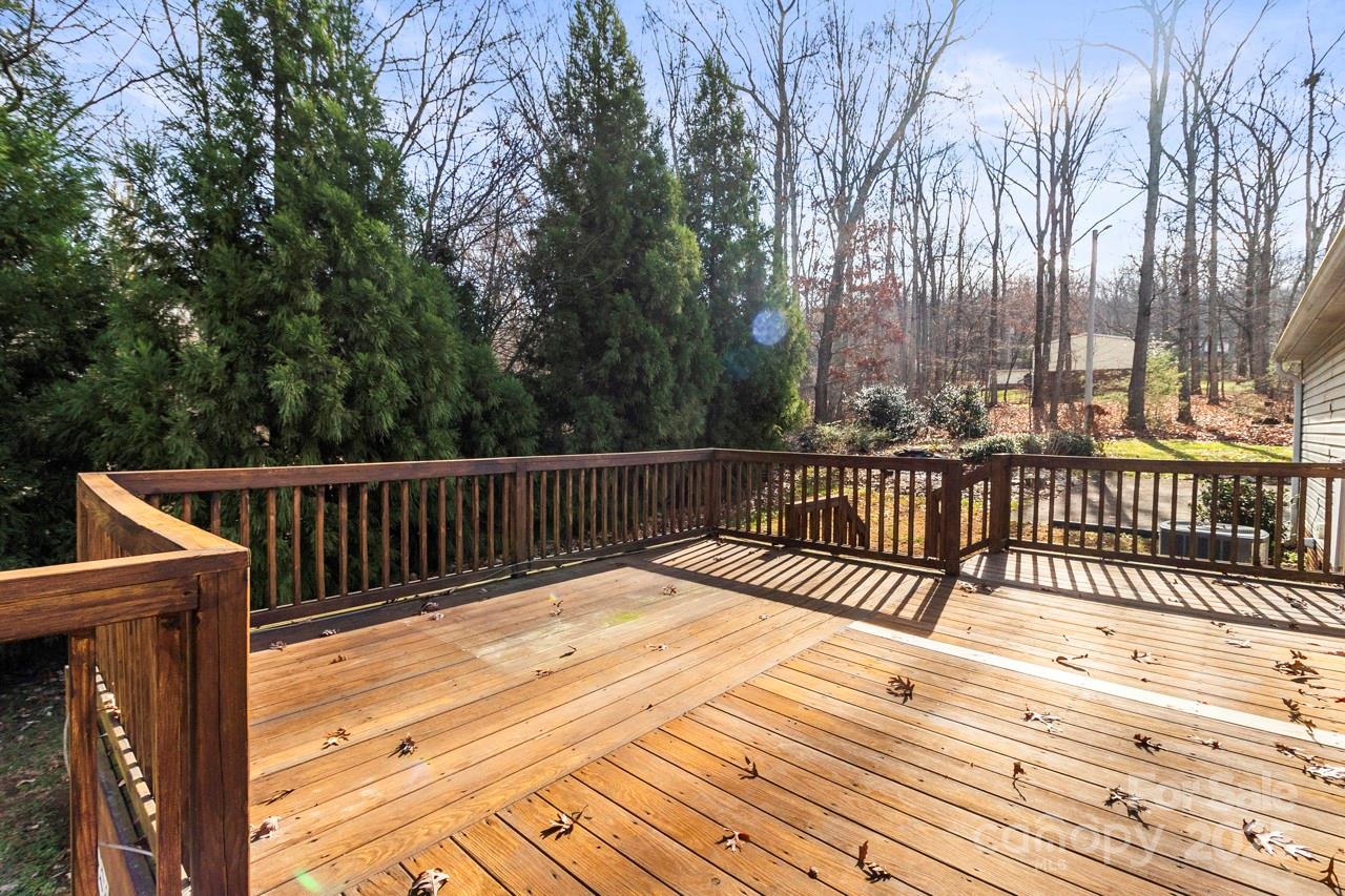 Mount Anderson - Residential