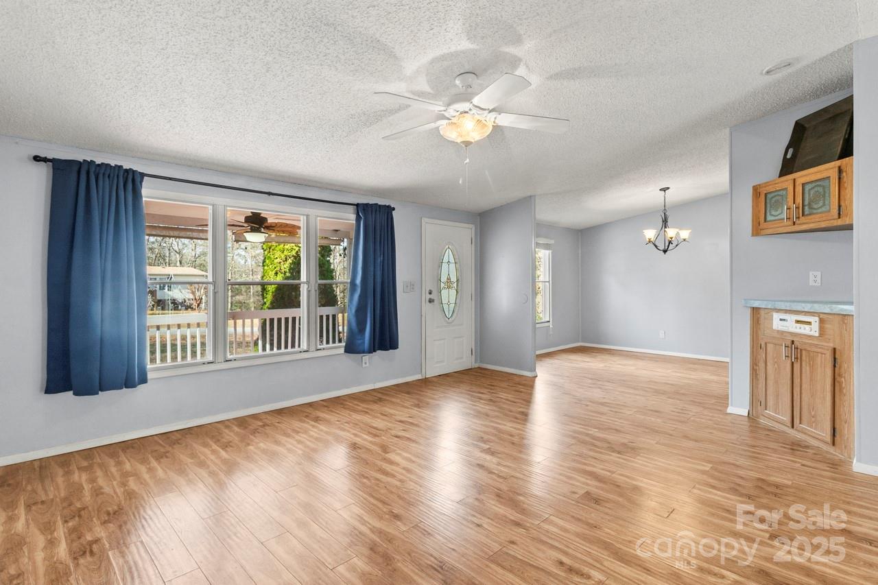 Mount Anderson - Residential