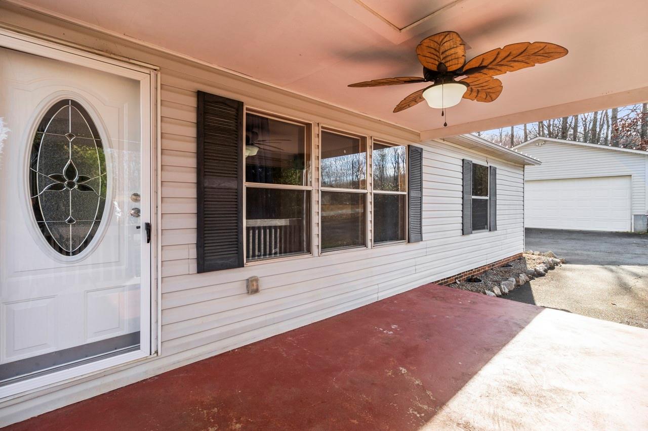 Mount Anderson - Residential