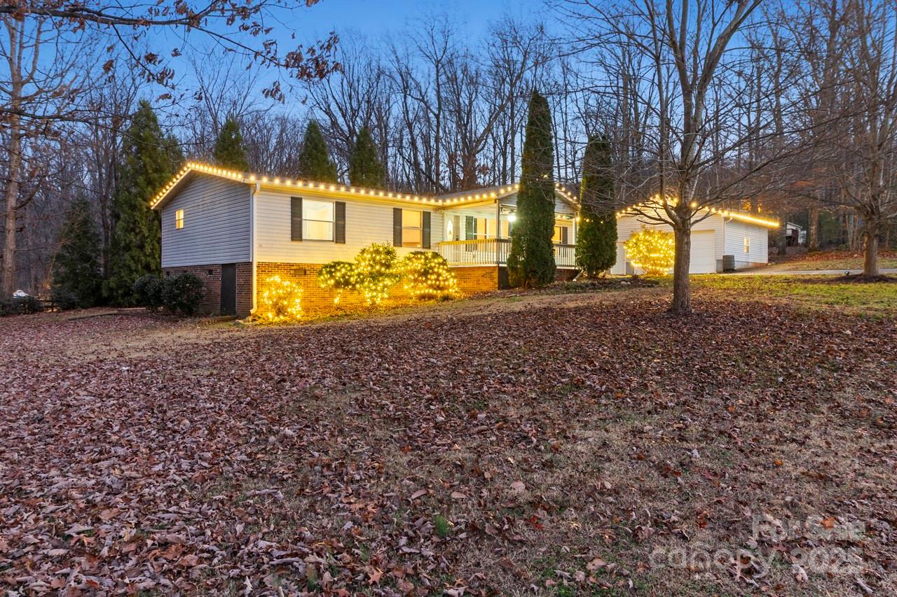 Mount Anderson - Residential