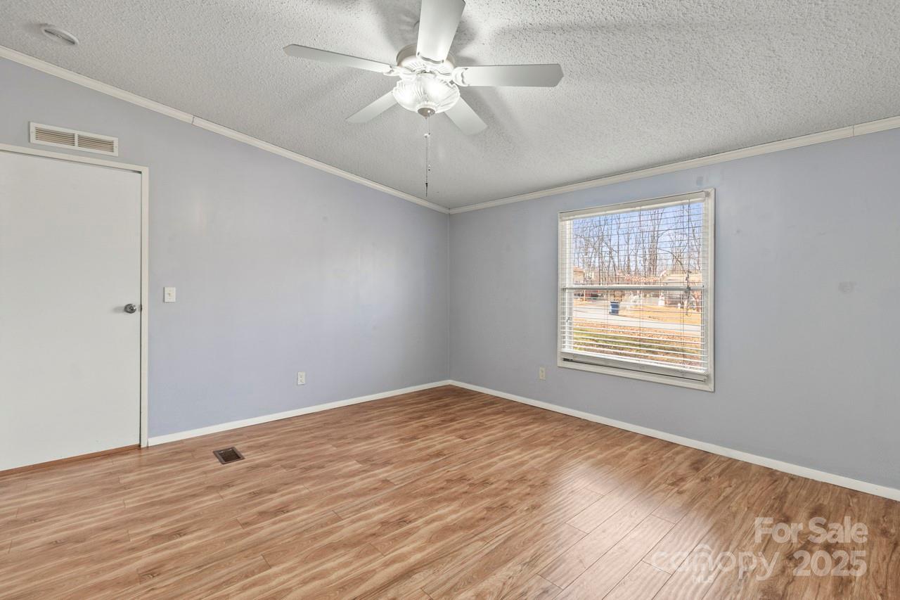 Mount Anderson - Residential