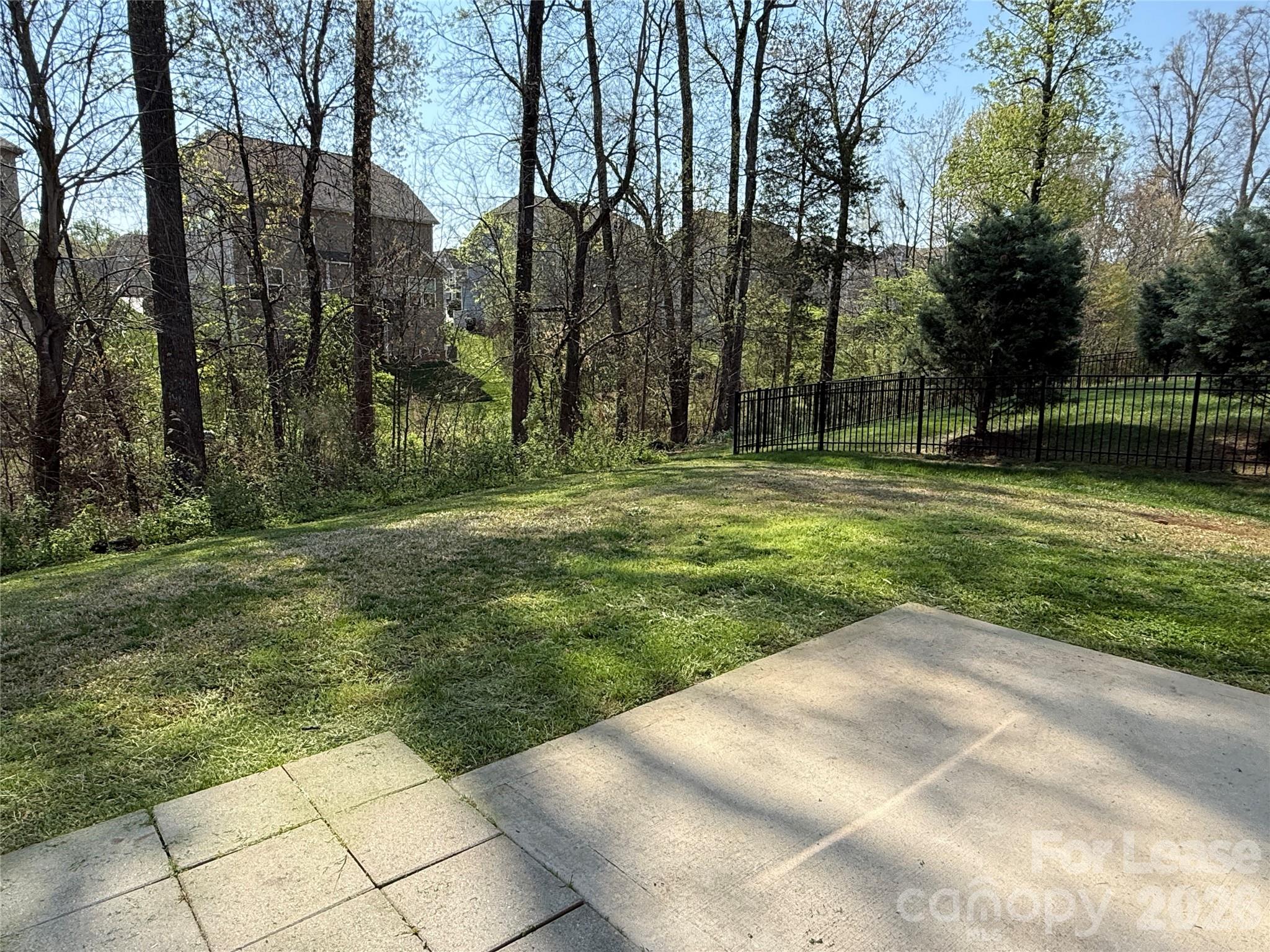 Woodlands Creek - Residential Lease