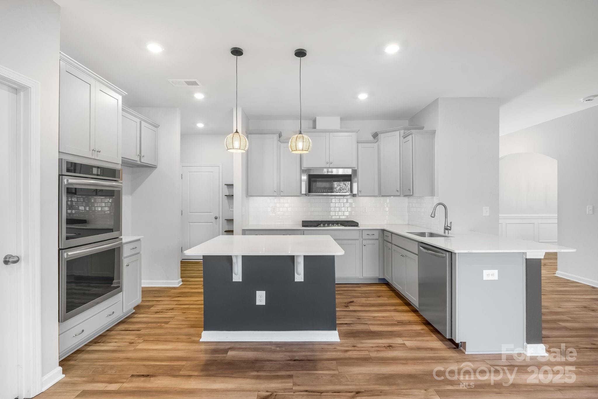 Elizabeth - Residential