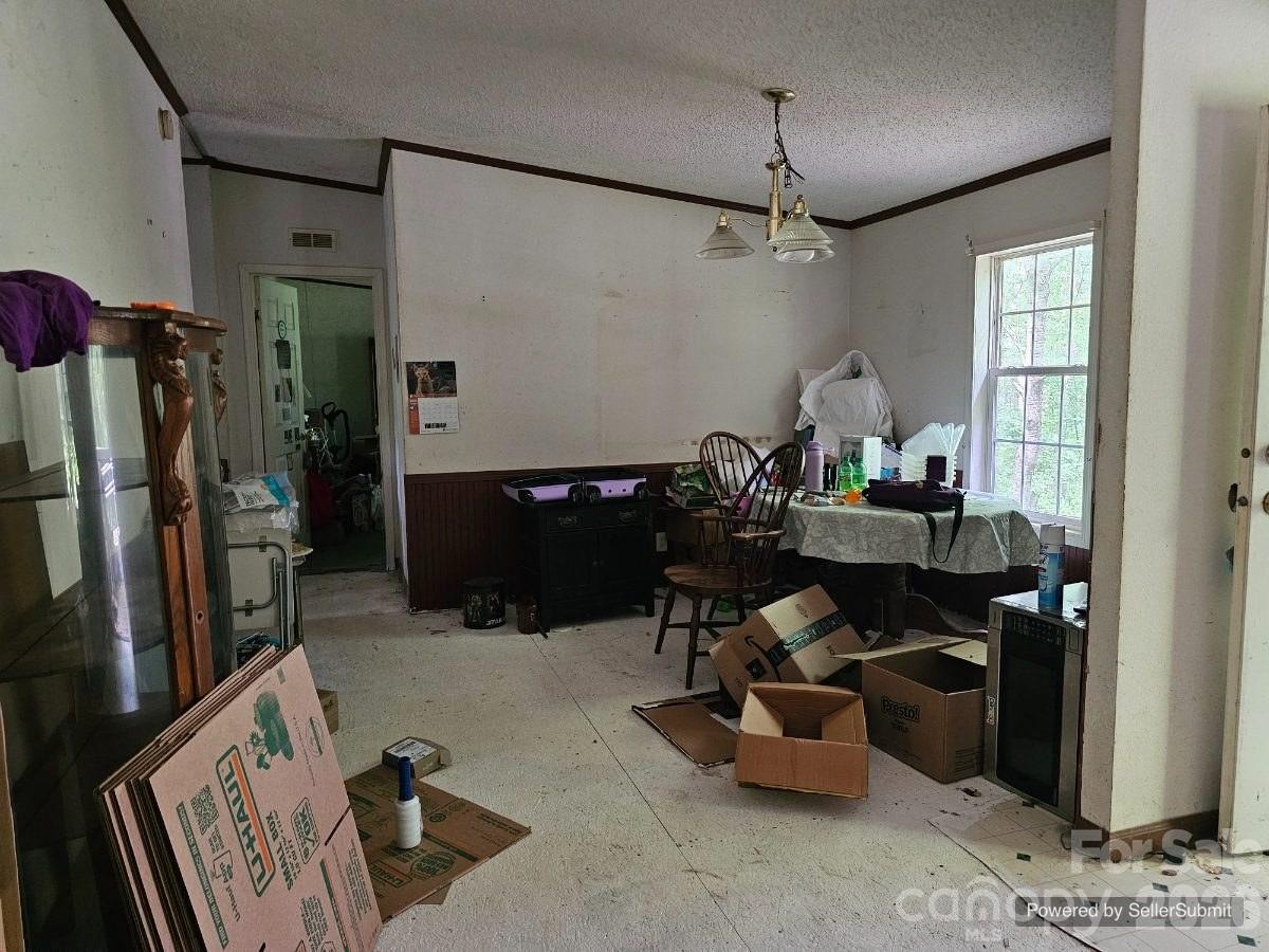 549 Caribou Road