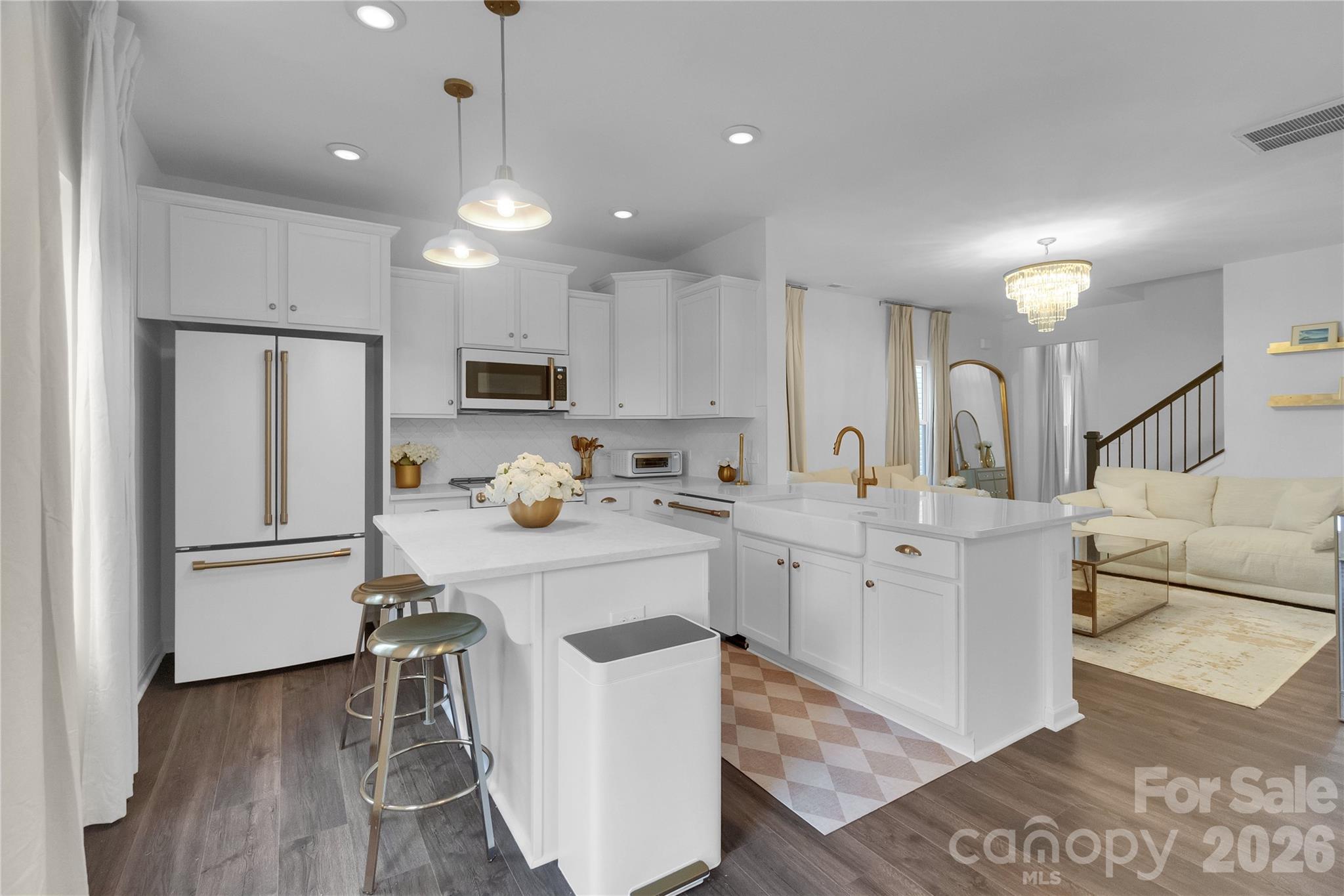 242 Lacewing Drive