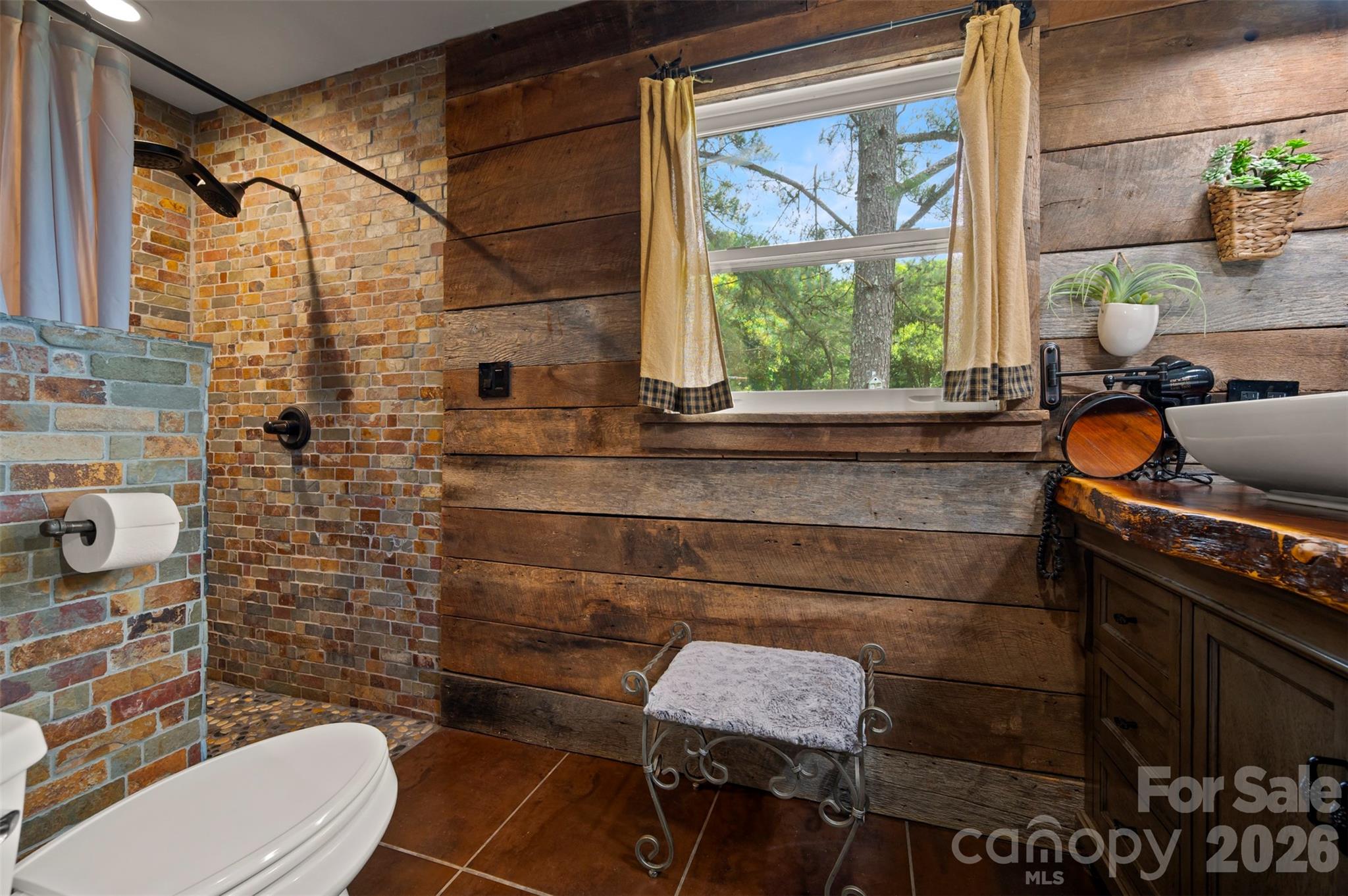 Persimmon Hill - Residential