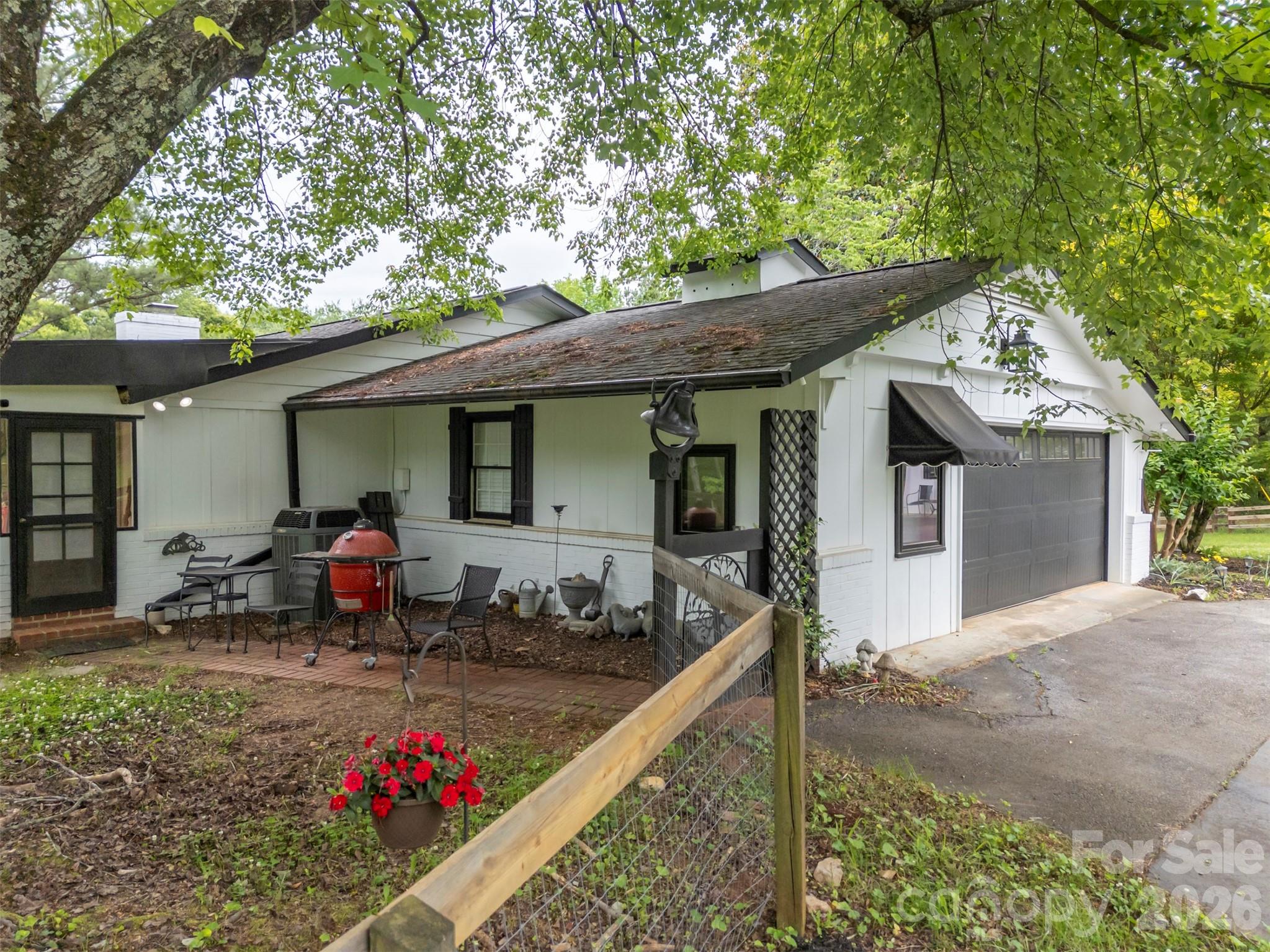 Persimmon Hill - Residential