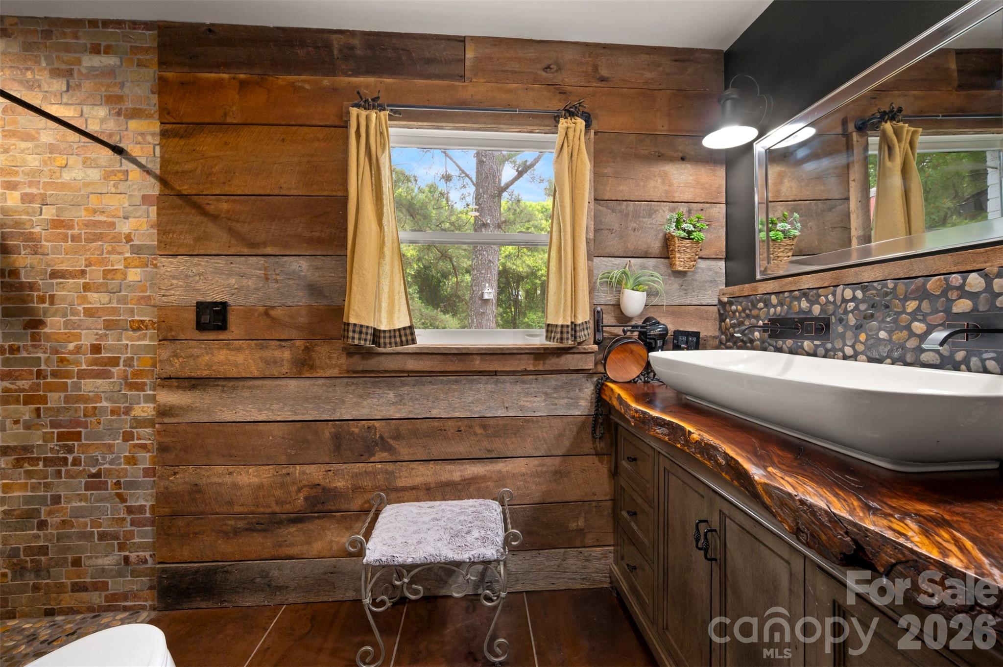 Persimmon Hill - Residential