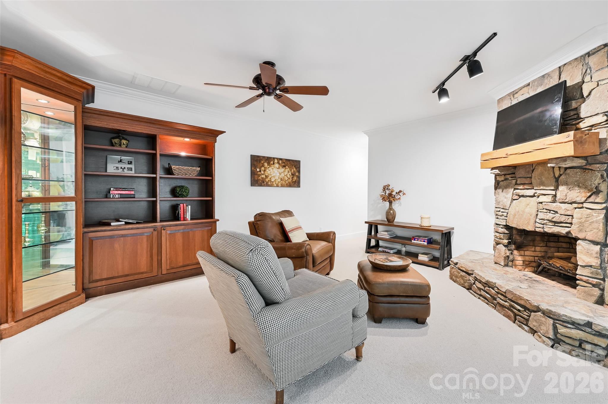 Champion Hills - Residential