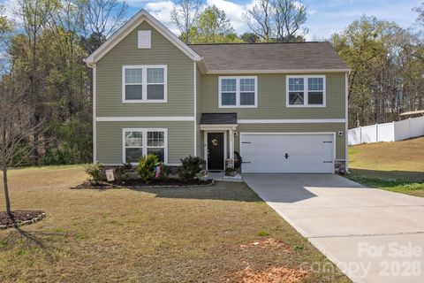 Photo of 813 Yorkshire Drive, Albemarle, NC 28001 (MLS # 4390673)