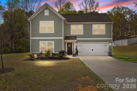 Photo of 813 Yorkshire Drive, Albemarle, NC 28001 (MLS # 4390673)