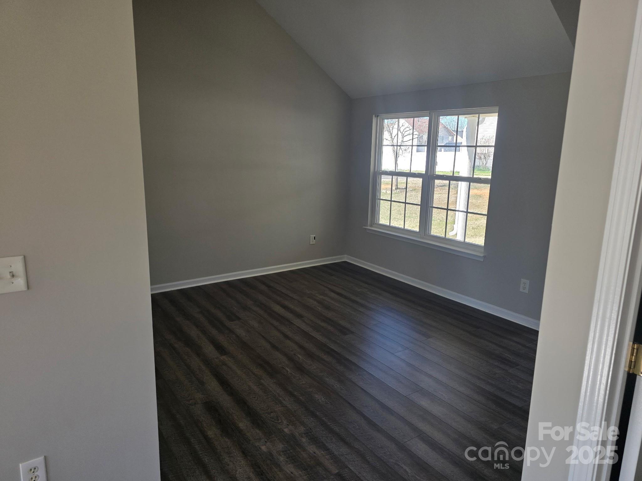 649 Favorwood Drive