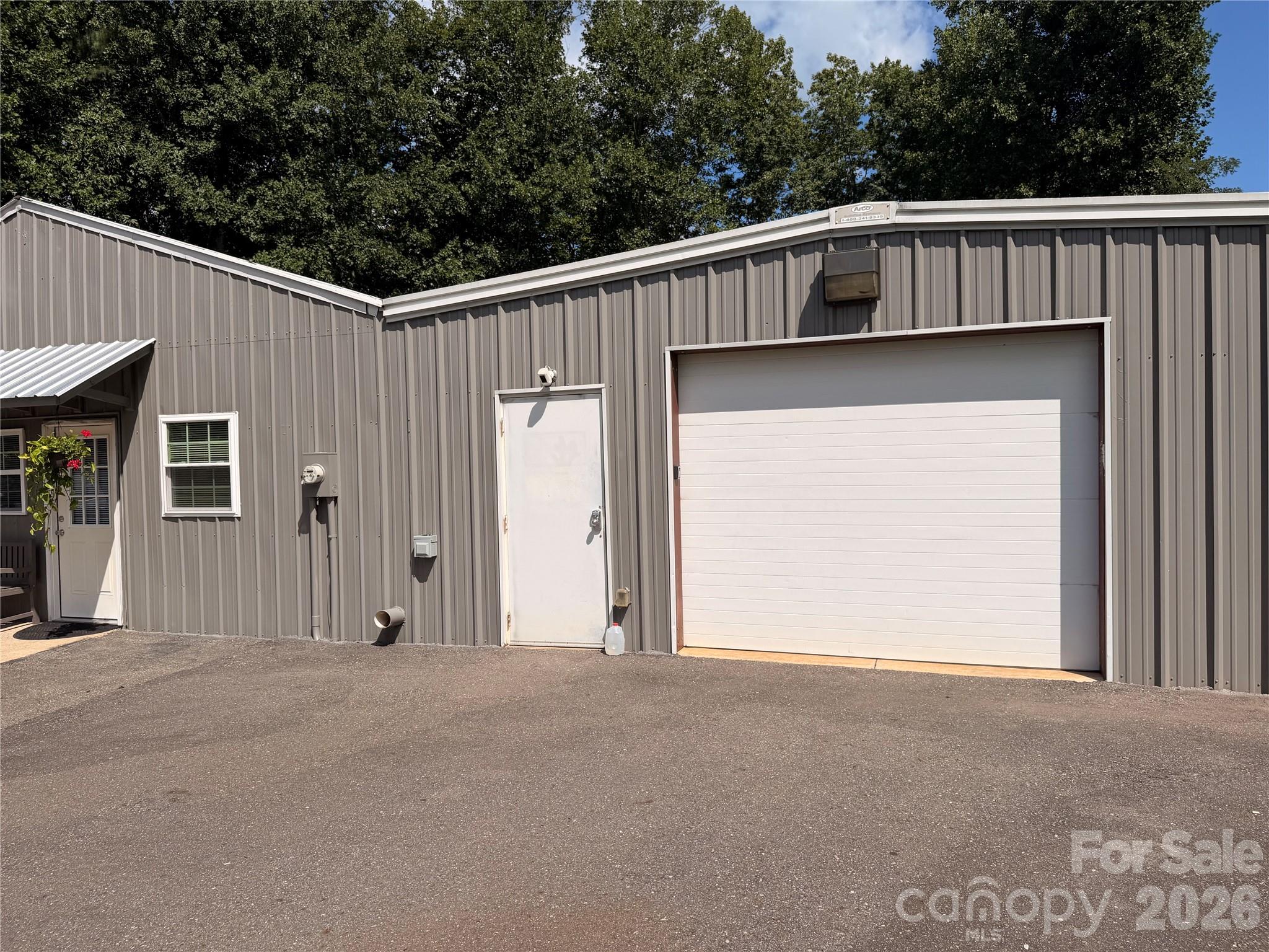 669 Old Lowgap Road