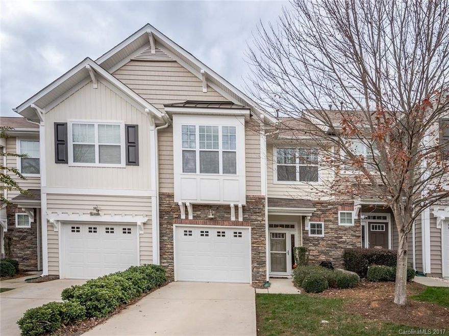 Highly sought after townhome community with amazing location! Beautiful & sunny with an open floorplan, Classy Kitchen w/granite counters, bar stool seating, tile backsplash & pantry. The cozy Screened Porch is ideal for the Carolina weather. Master suite features trey ceiling, dual vanities, garden tub & shower. Great loft/flex area upstairs. 2" blinds throughout. Beautiful grassy back yard area. Community has access to pool & clubhouse. Fort Mill Schools. Close to I-77 and I-485.