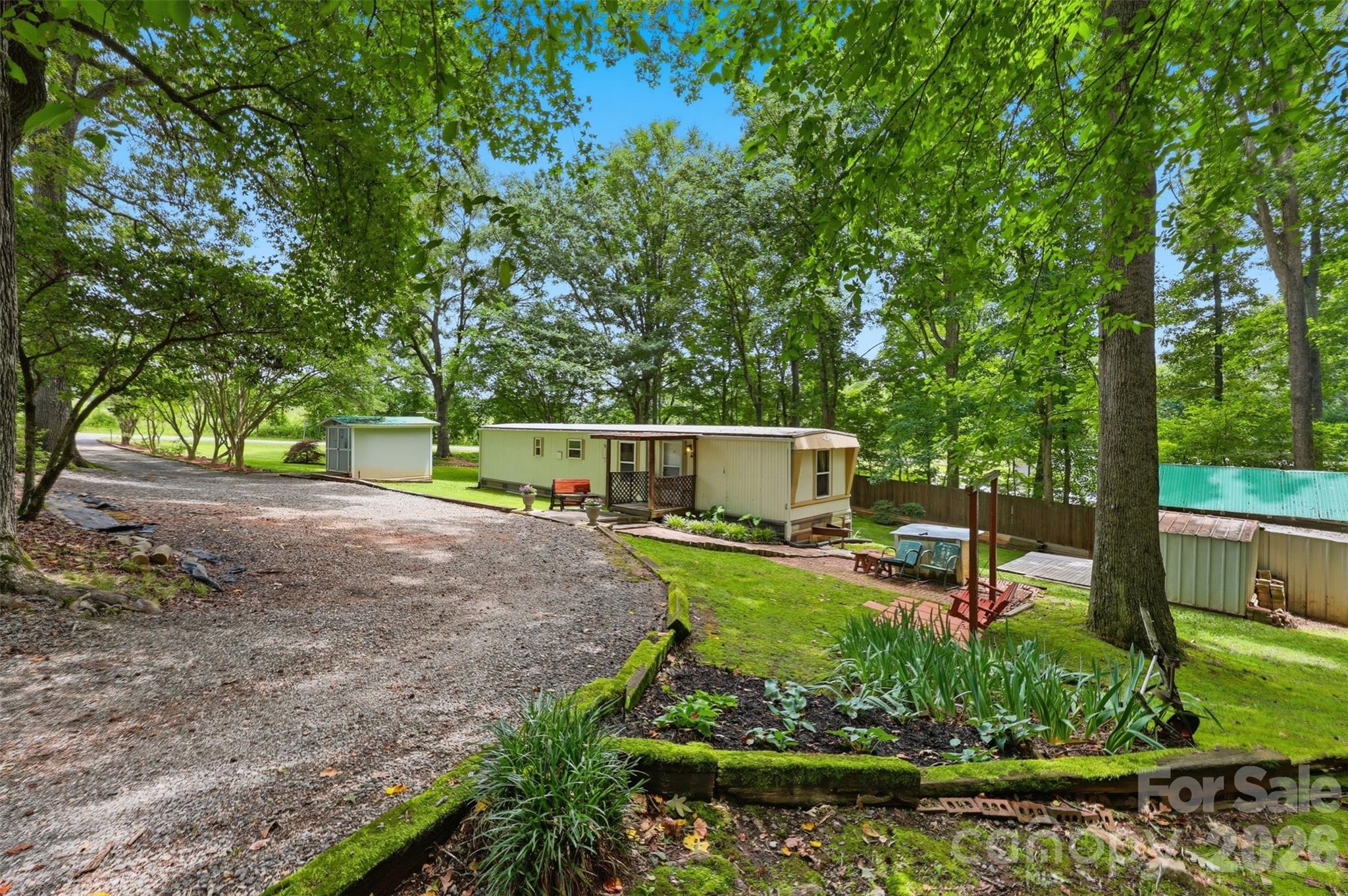 2220 Gordon Road