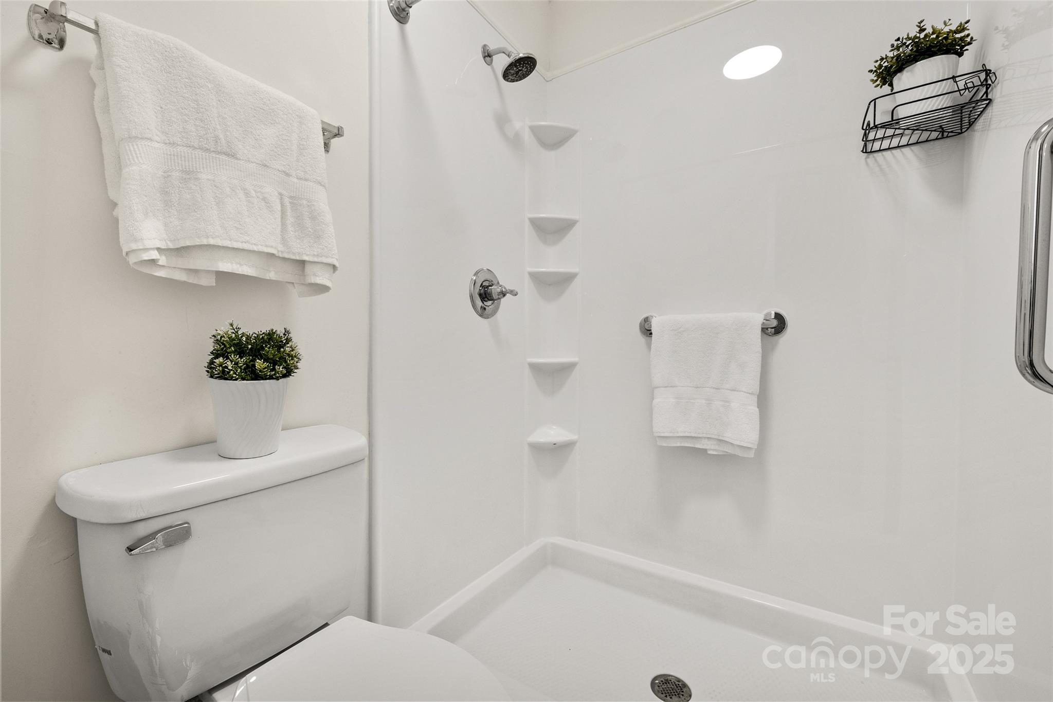 Sardis Woods - Residential