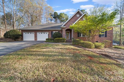 Photo of 2910 Noritake Trail, Albemarle, NC 28001 (MLS # 4362316)