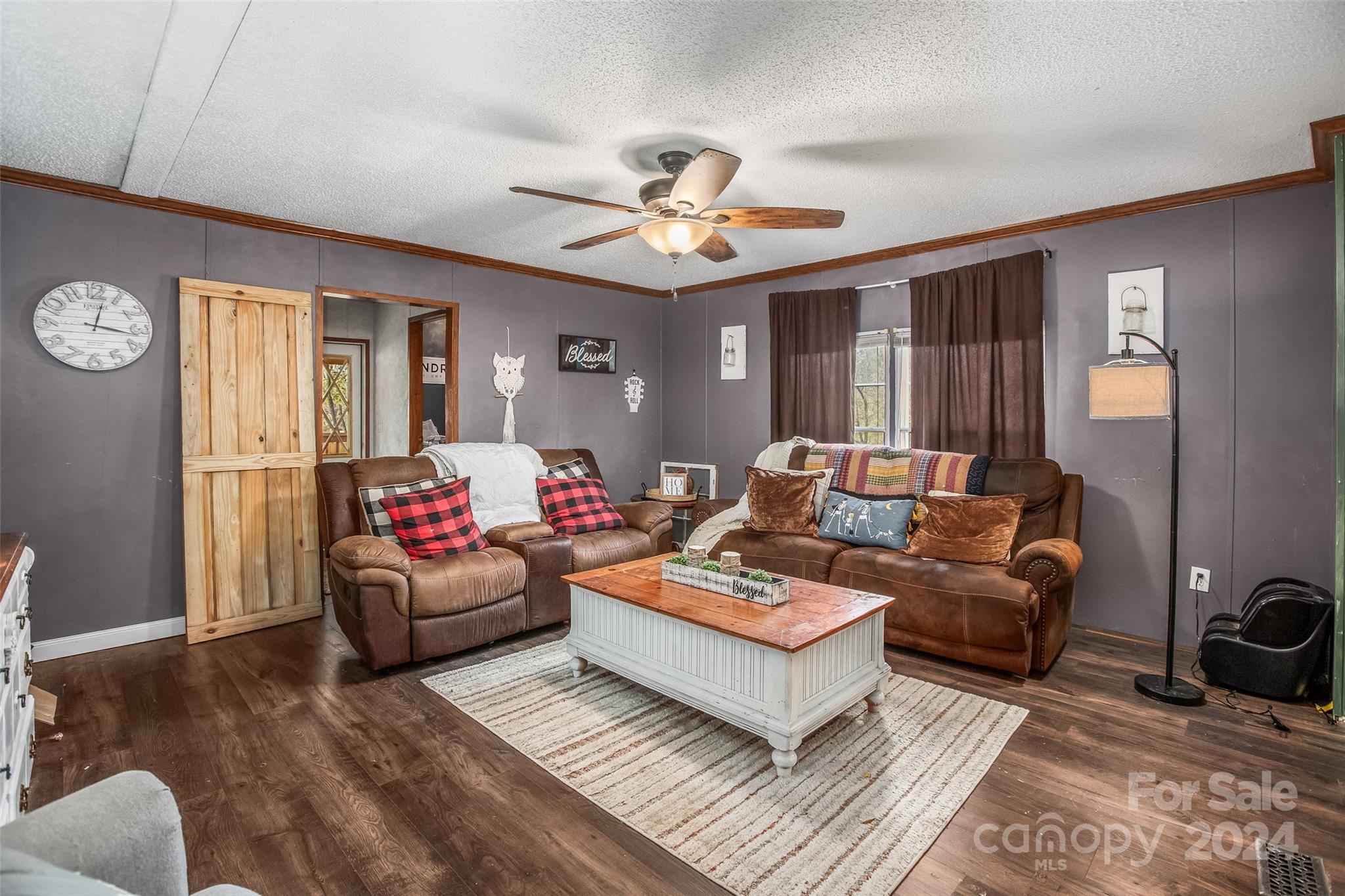 FOREST HILLS - Residential