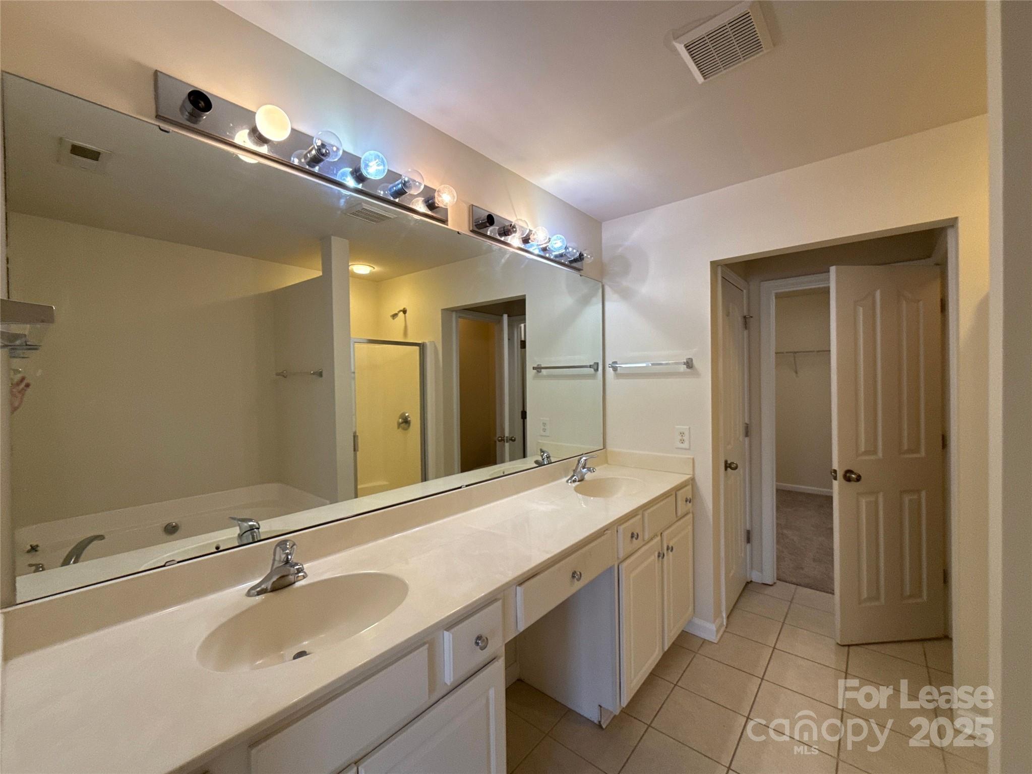 Blakeney Preserve - Residential Lease