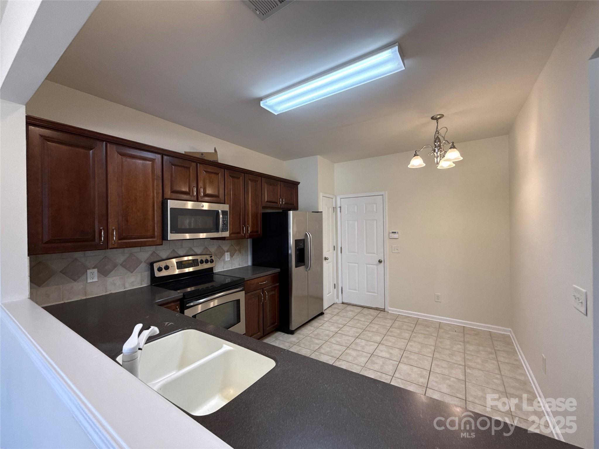 Blakeney Preserve - Residential Lease