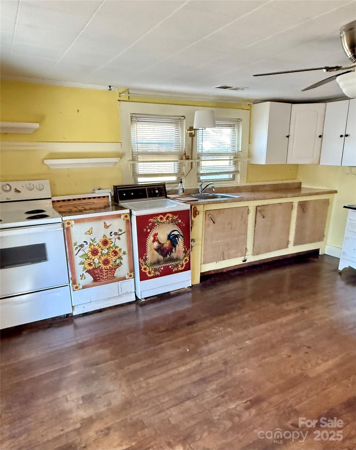 54 SchoolHouse Drive