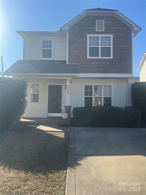 Photo of 1040 Crestdale Crossing Drive, Matthews, NC 28105 (MLS # 4333507)