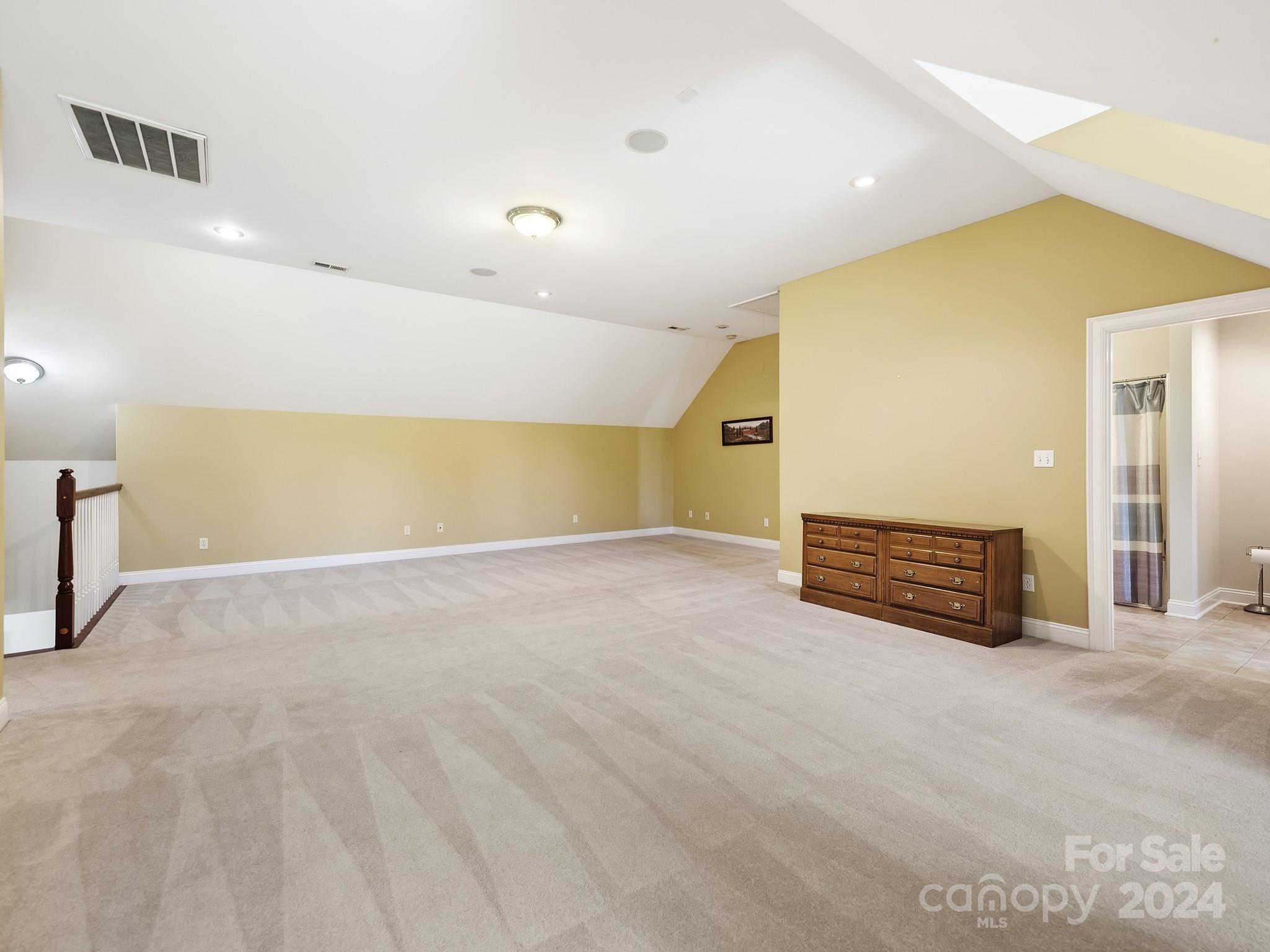 Ivy Woods - Residential