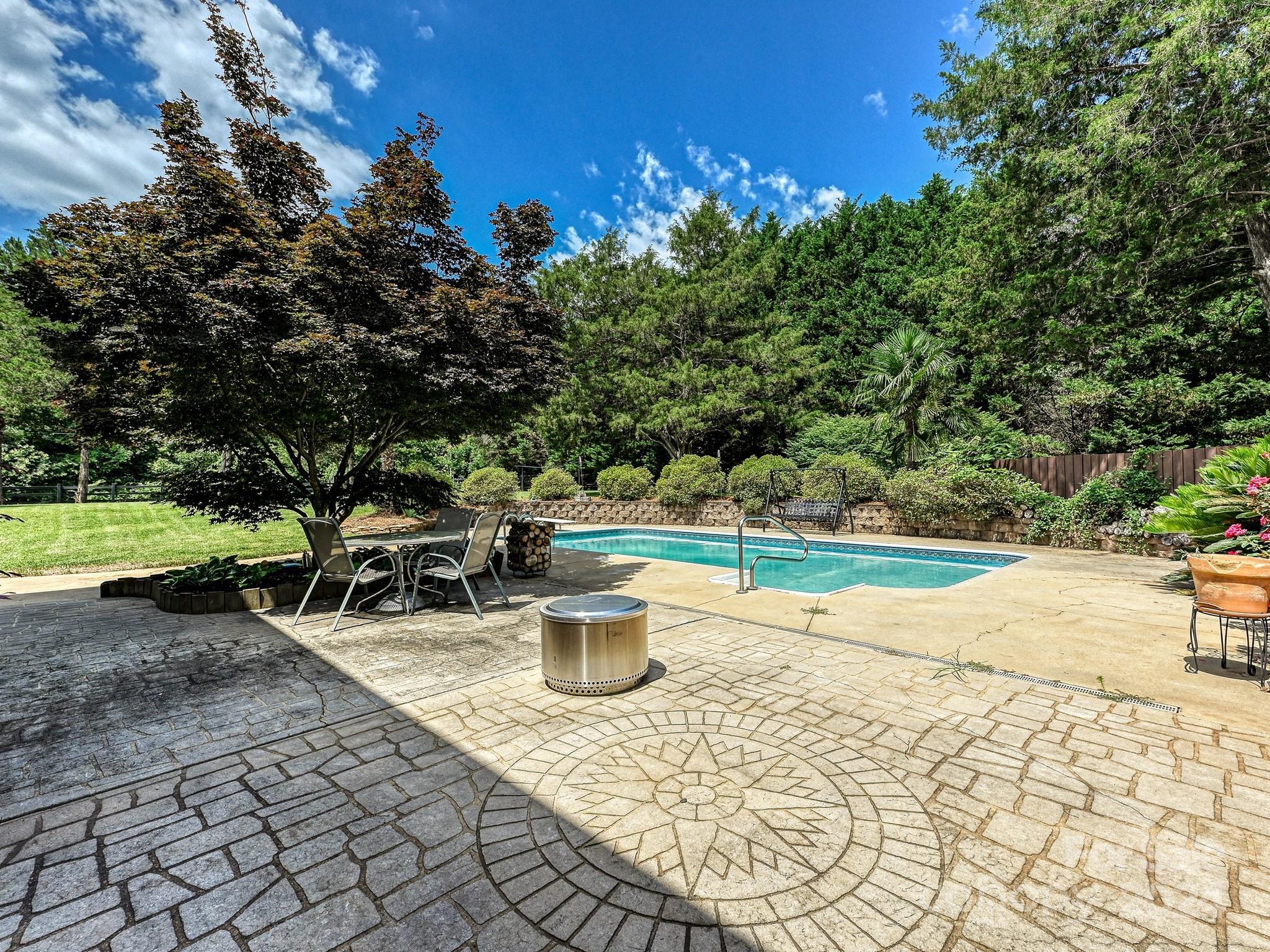 Ivy Woods - Residential