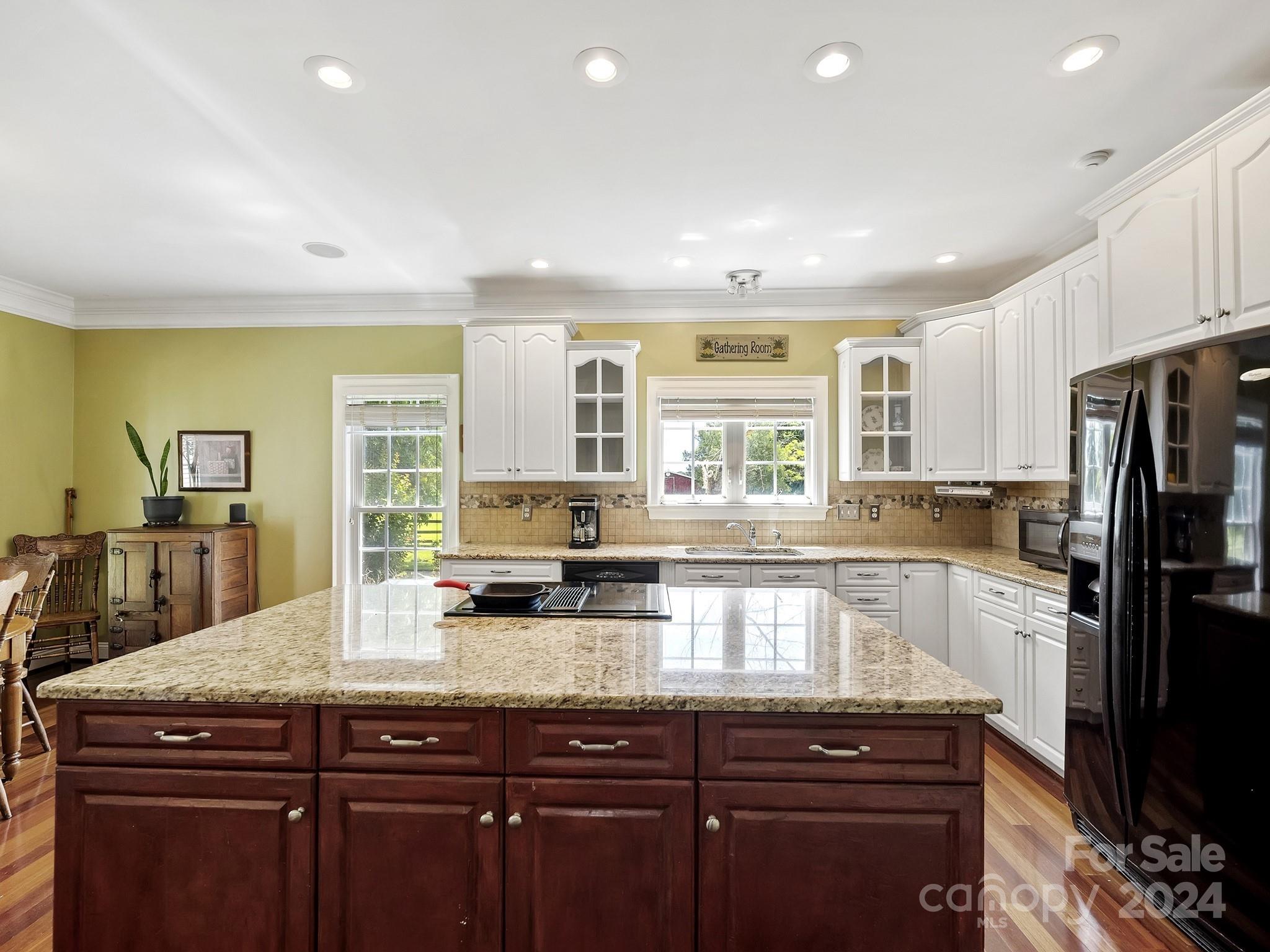 Ivy Woods - Residential