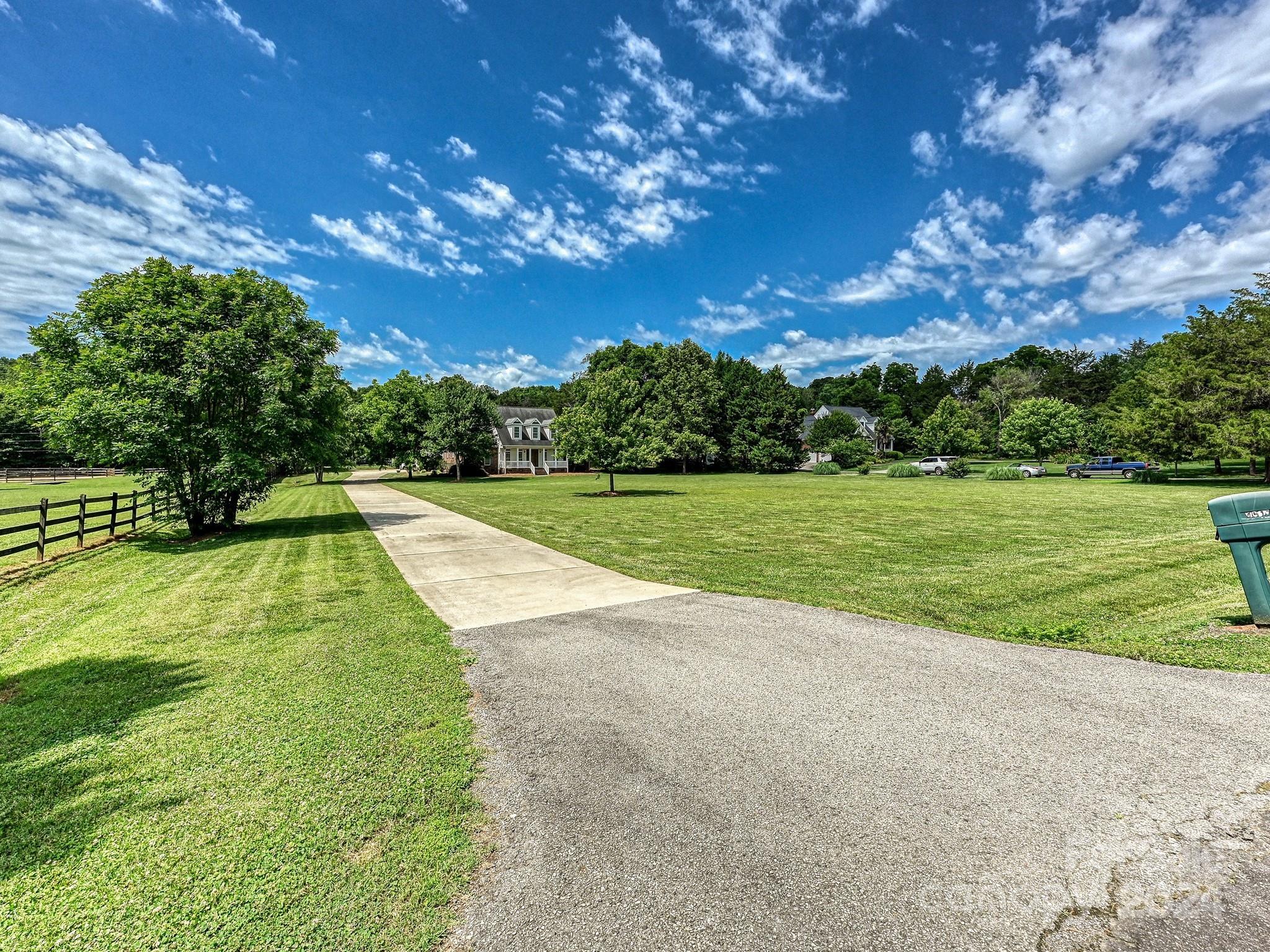 Ivy Woods - Residential