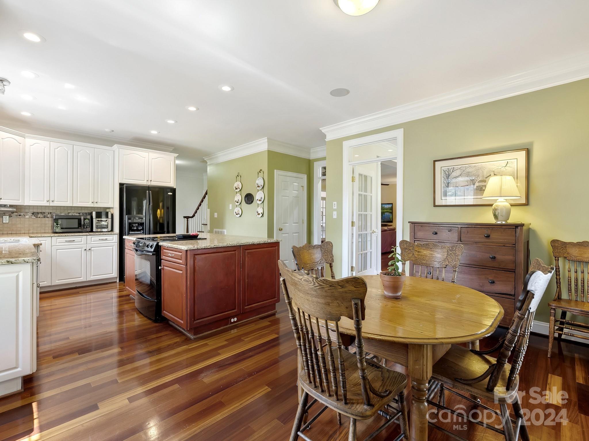 Ivy Woods - Residential