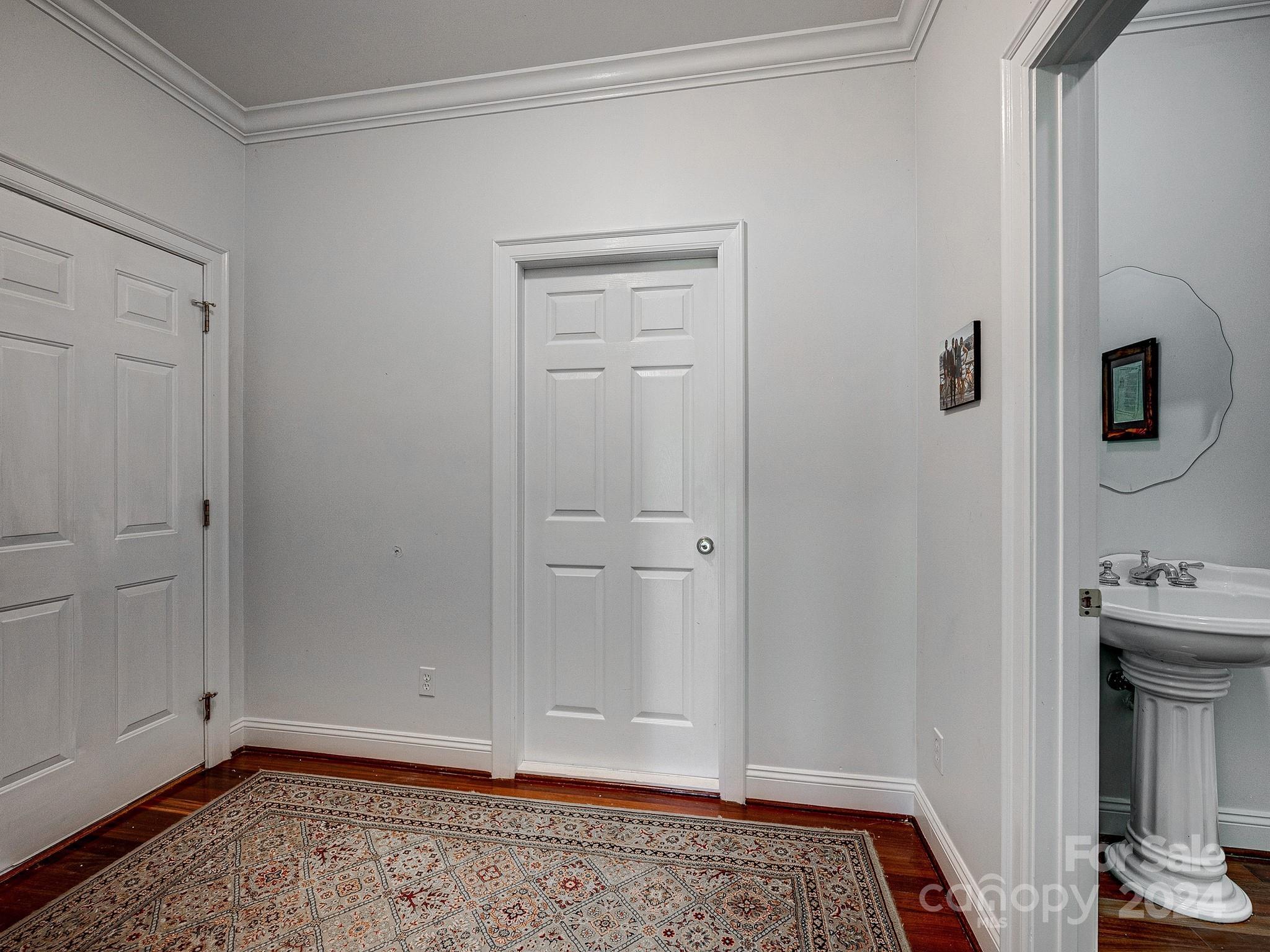 Ivy Woods - Residential