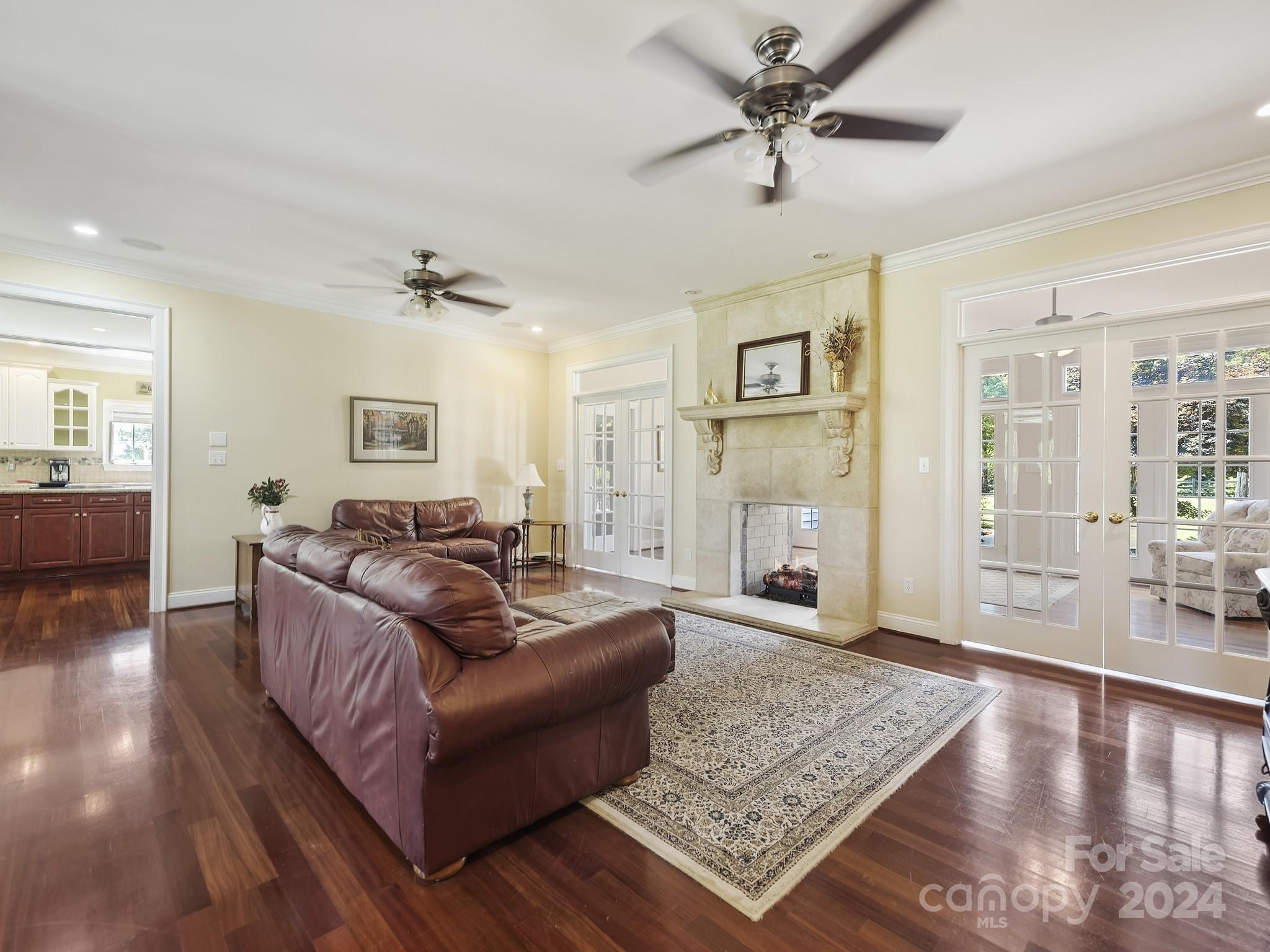 Ivy Woods - Residential