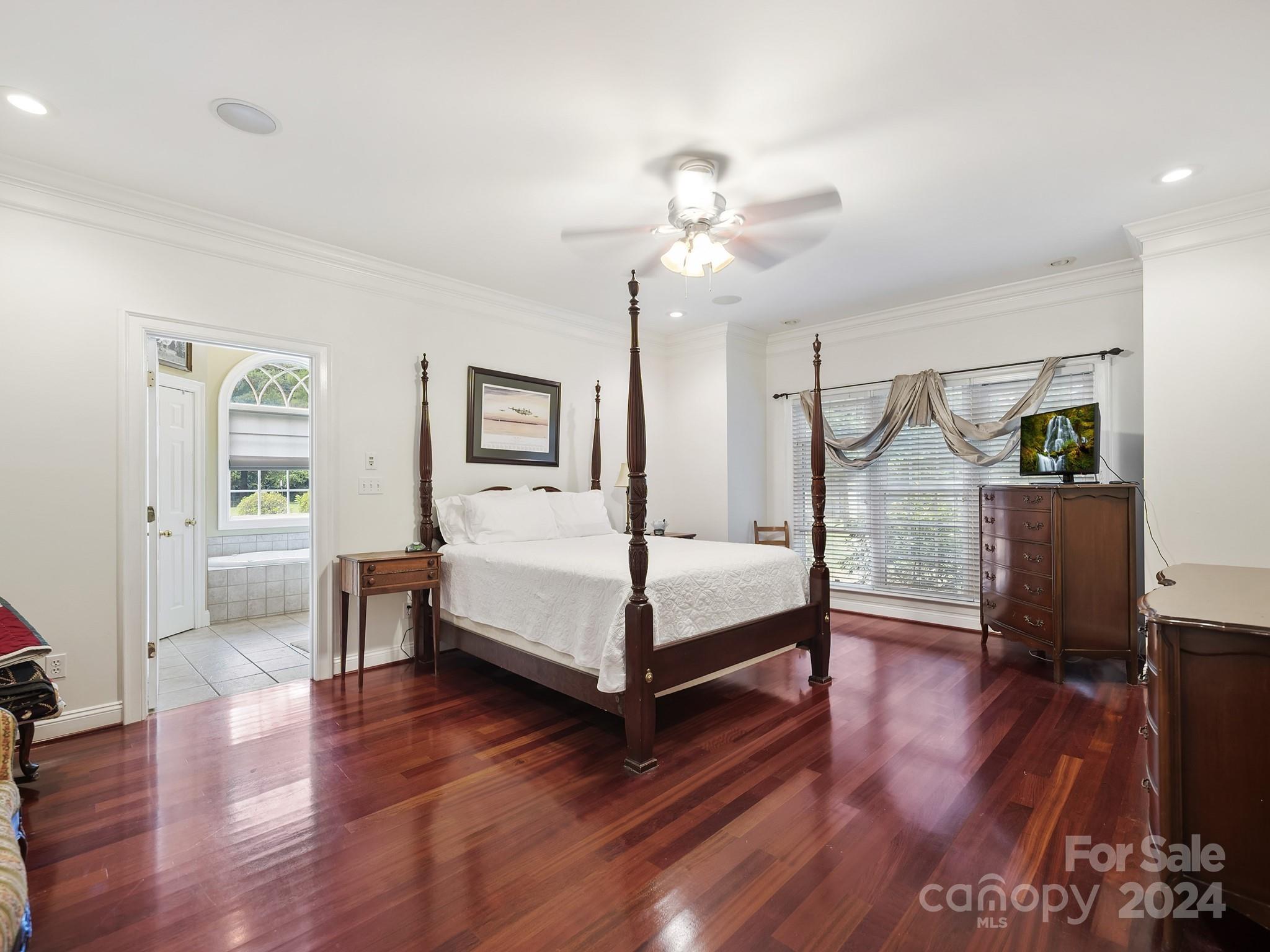 Ivy Woods - Residential