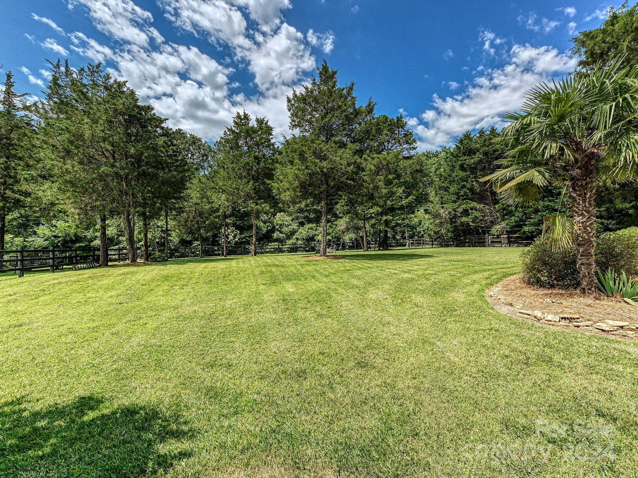 Ivy Woods - Residential