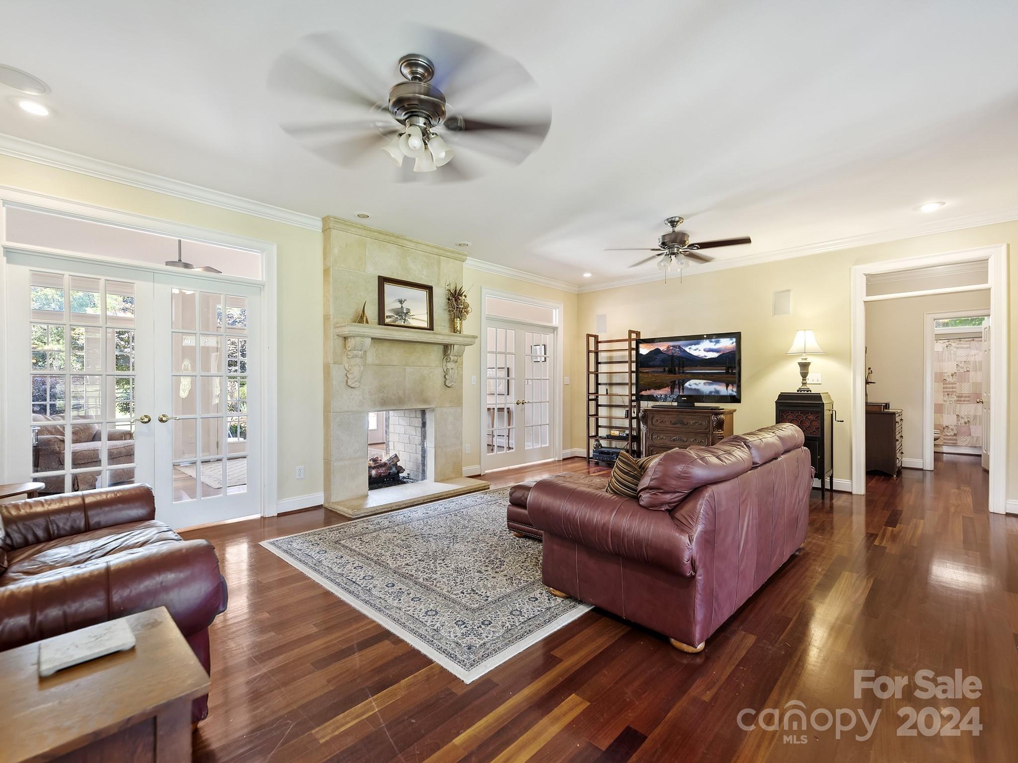 Ivy Woods - Residential